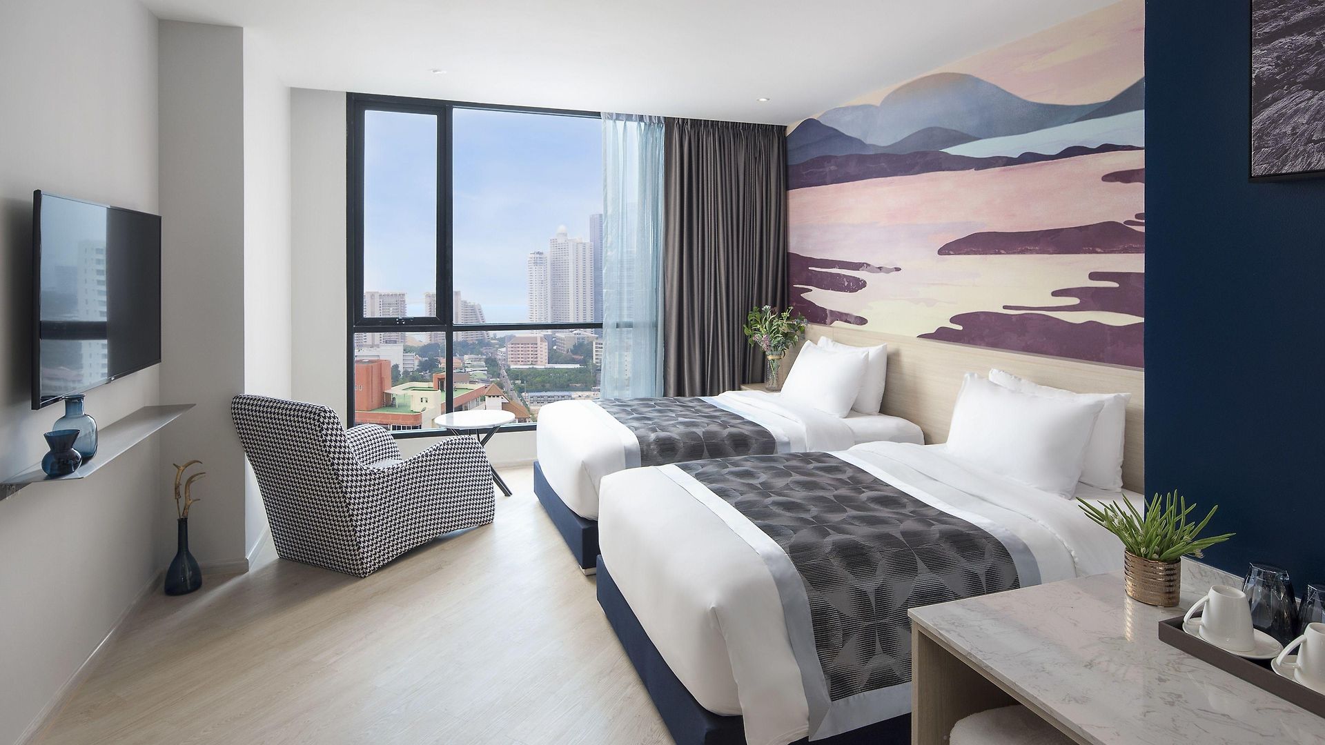 โรงแรม Brighton Grand & Convention 5*