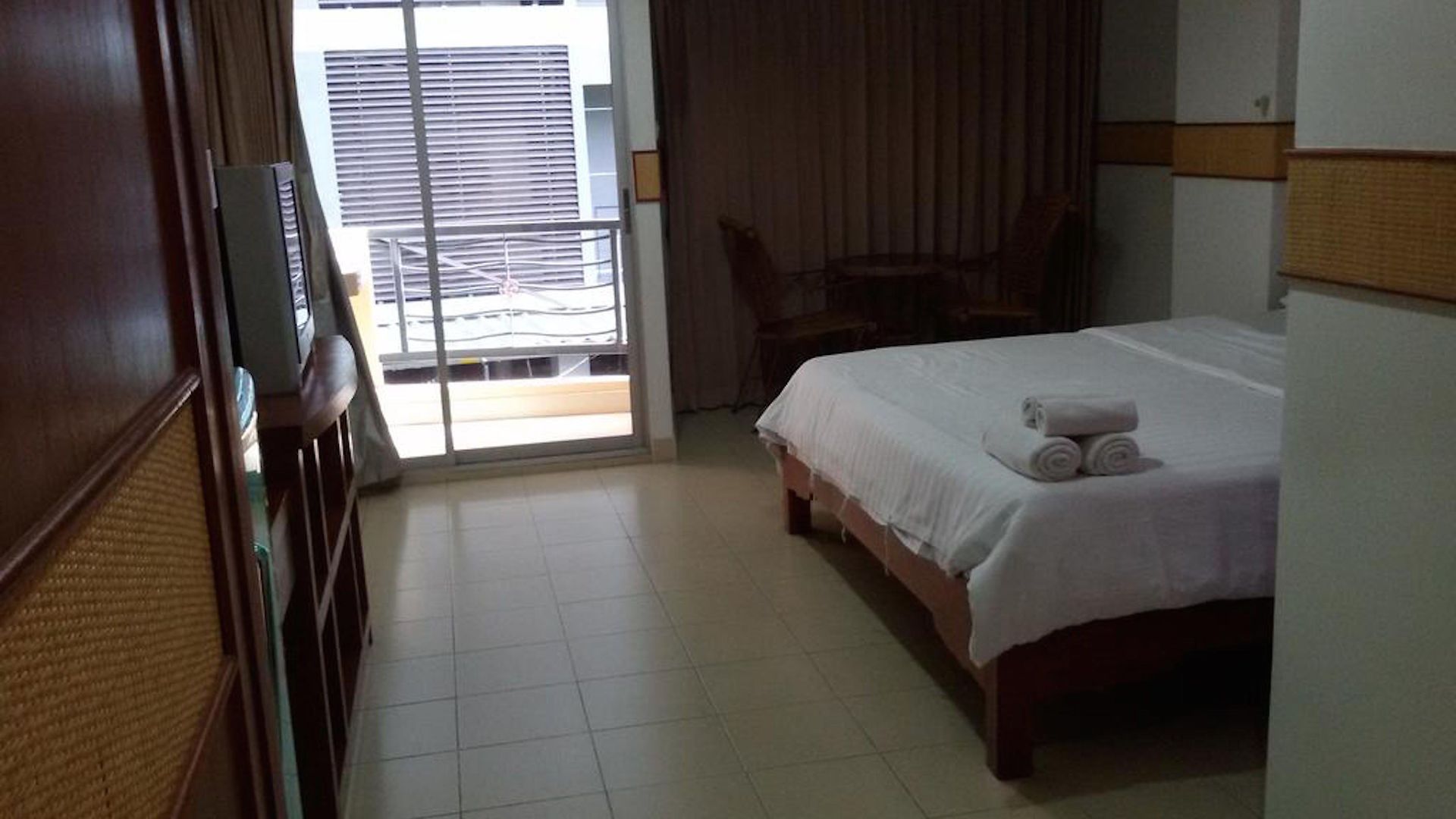อพาร์ตโฮเทล Rattakit Mansion Pattaya