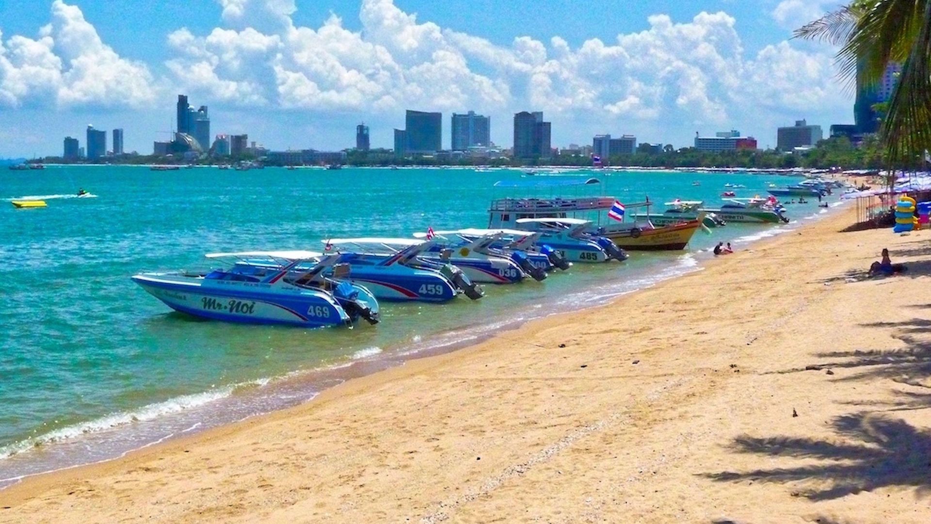 Phratamnak - 100 Meter From Pattaya