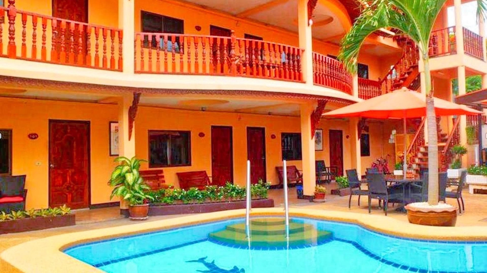 Phratamnak - 100 Meter From Pattaya