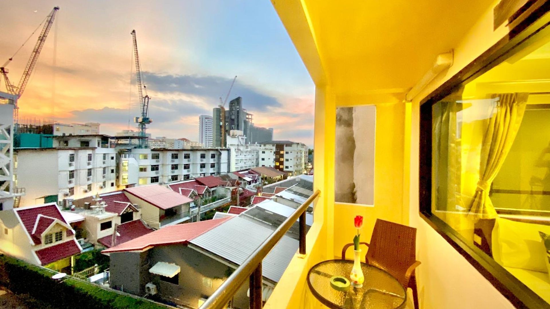 New Star โรงแรม 2*