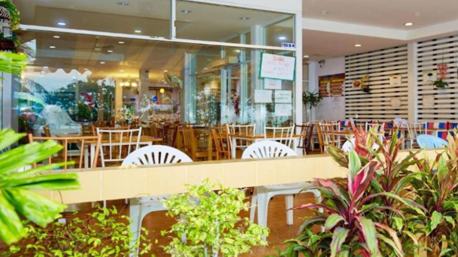Blue House โรงแรม 2*
