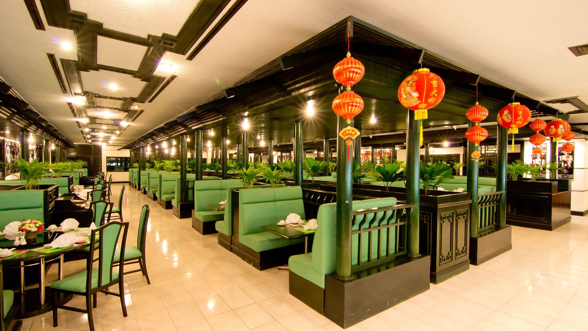 โรงแรม Ambassador Jomtien Wing 3*