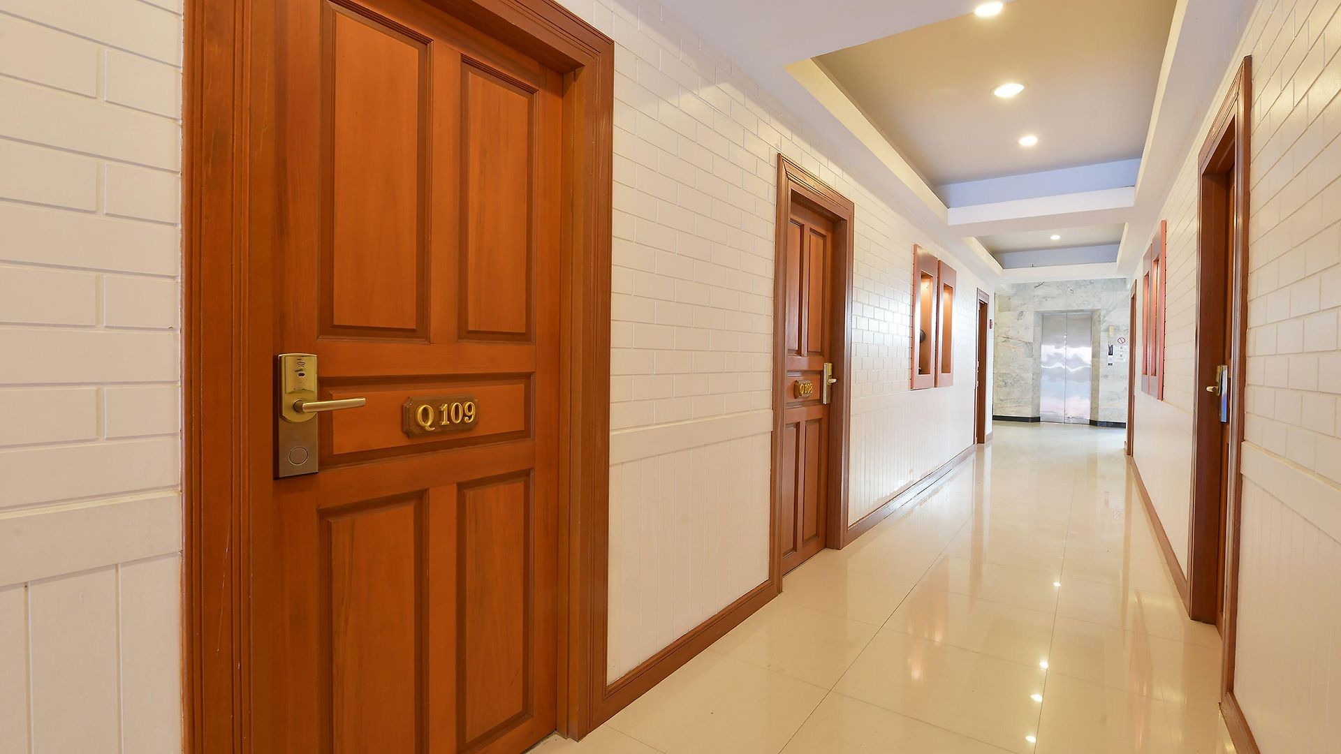 โรงแรม Oyo 109 Ozone Prime Pattaya