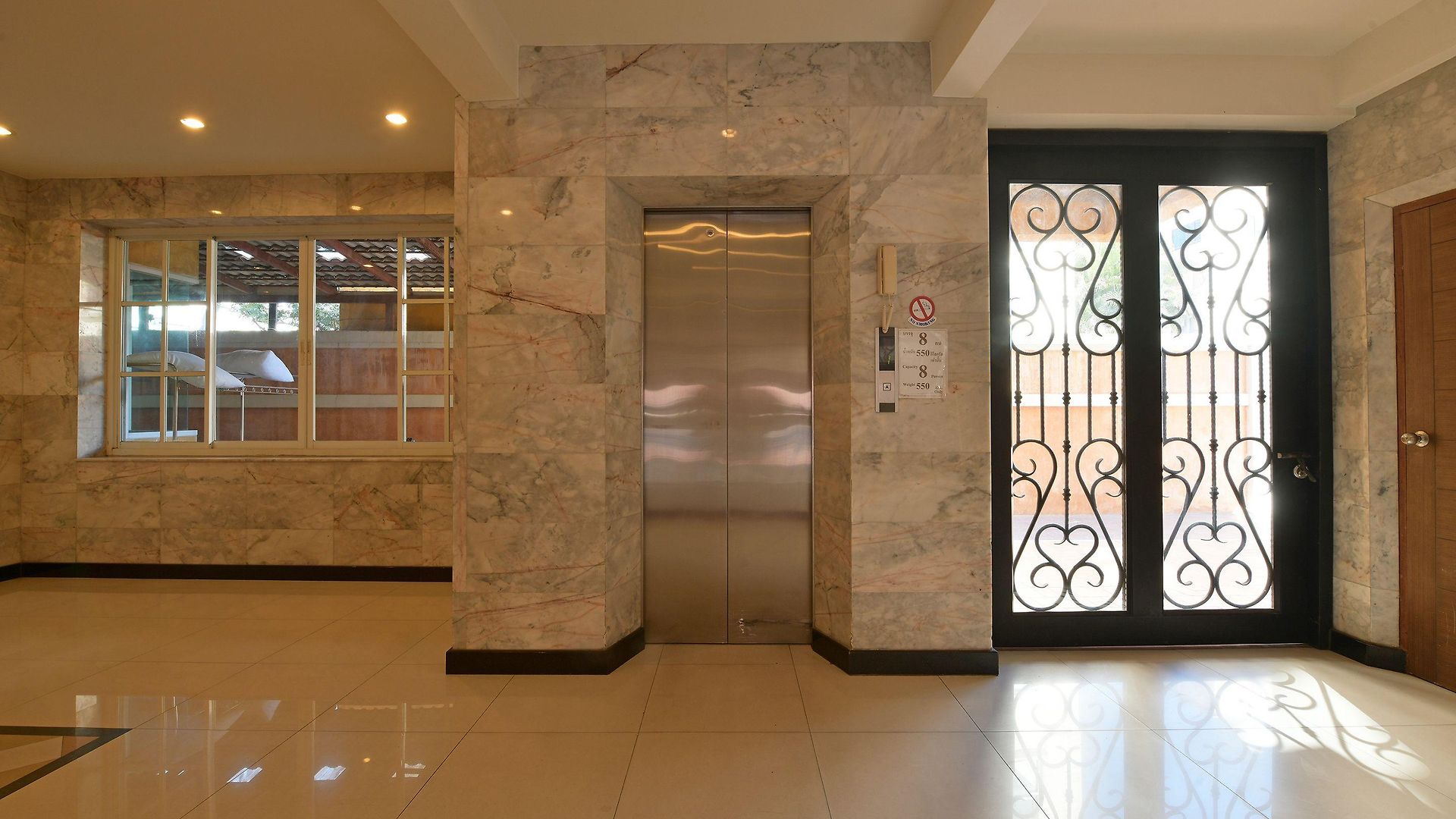 Oyo 109 Ozone Prime โรงแรม 4*