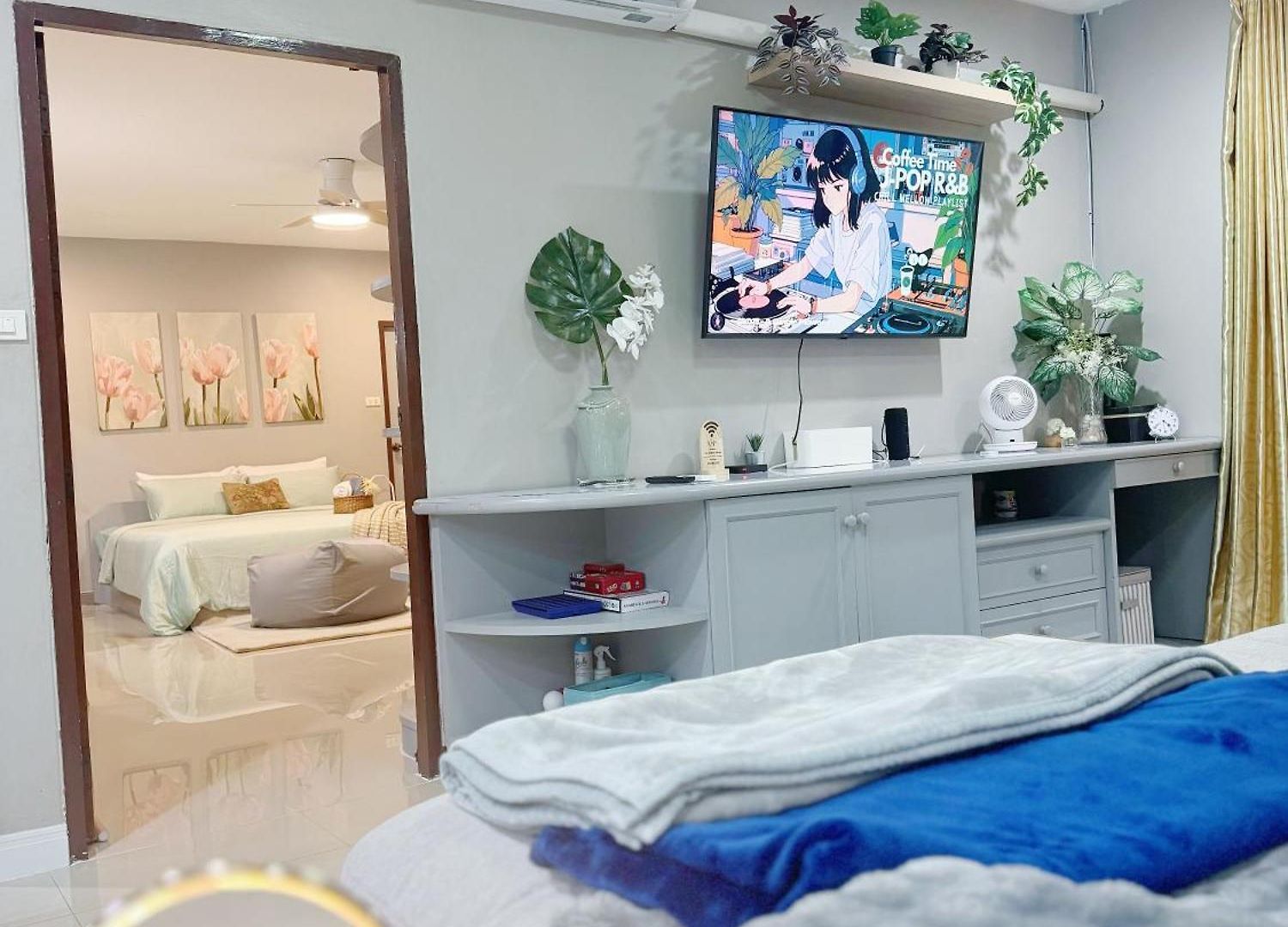 Sun And Moon House