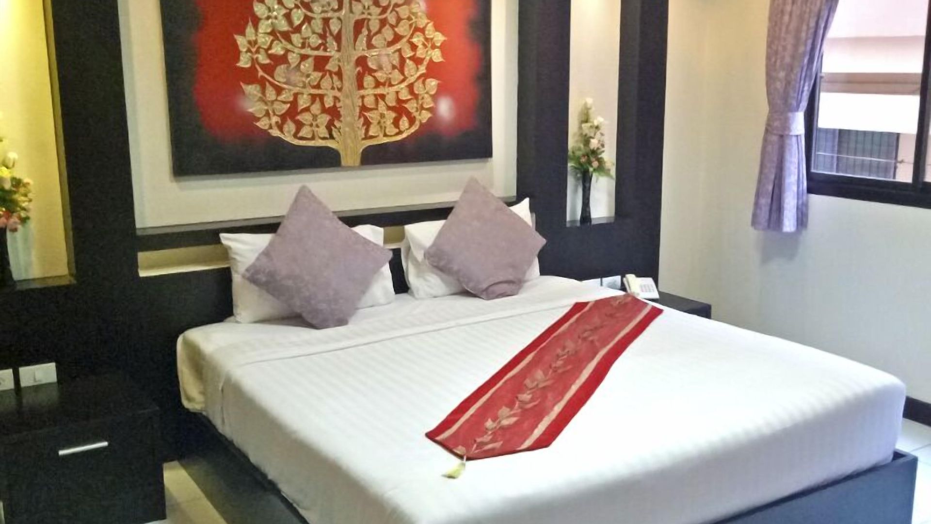 โรงแรม Zip & Restaurant 3*