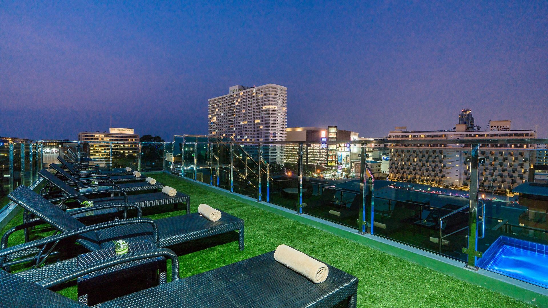 Acqua Hotel 4*