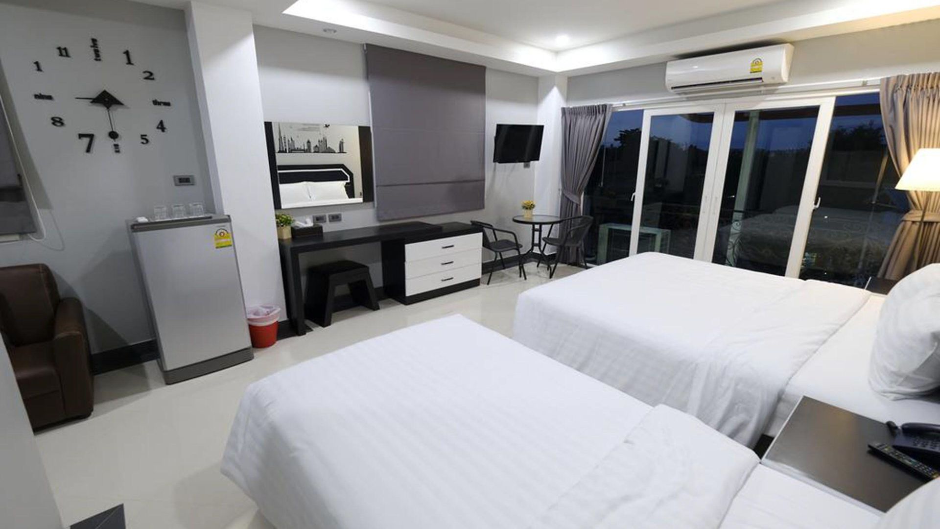 The Tung โรงแรม