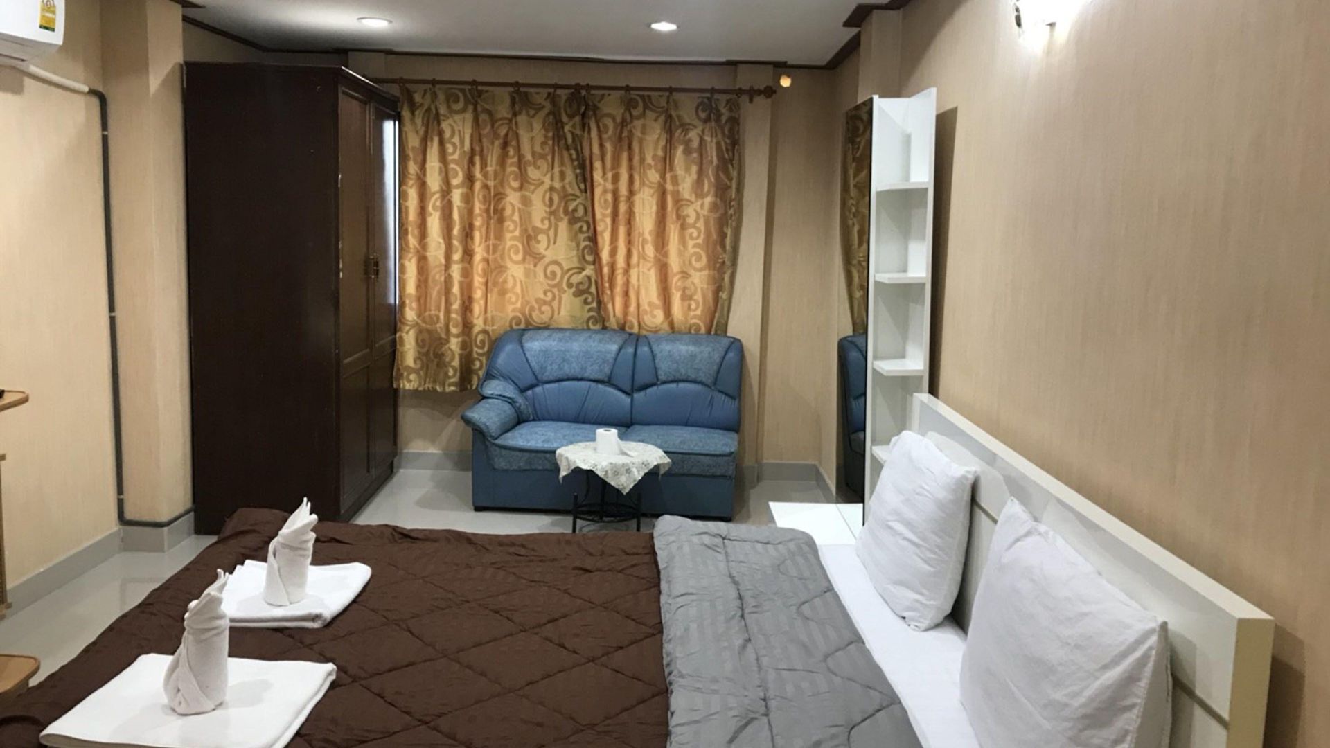 Oyo 75494 President บ้านพัก Pattaya