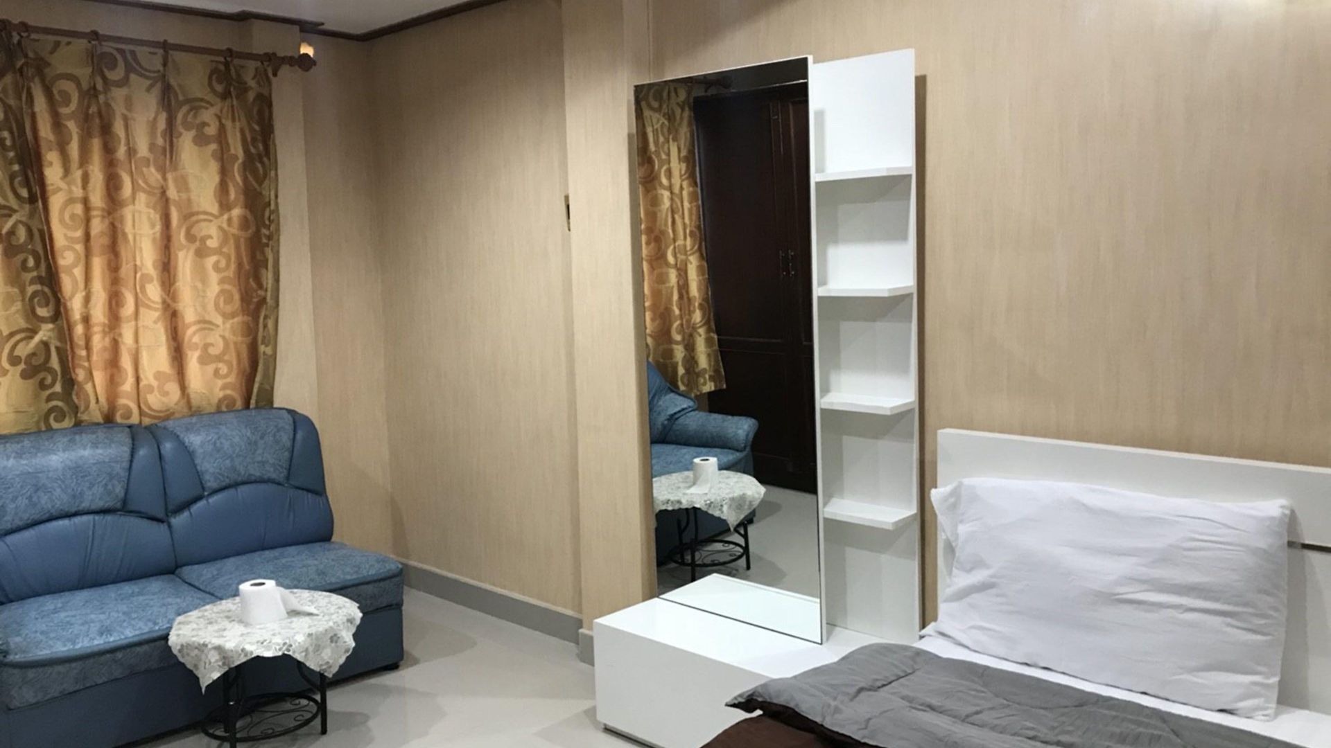 Oyo 75494 President บ้านพัก