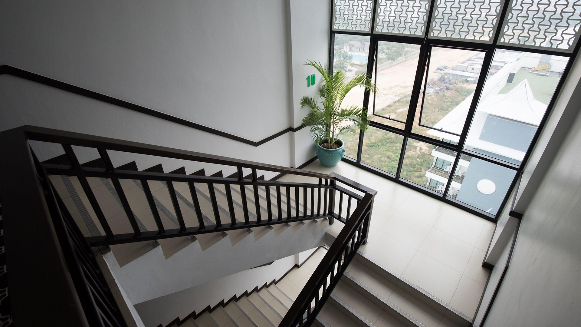 โรงแรม Bay Jomtien 5*