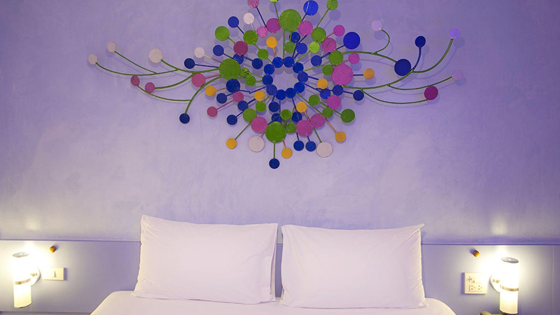 Holidays Hotel