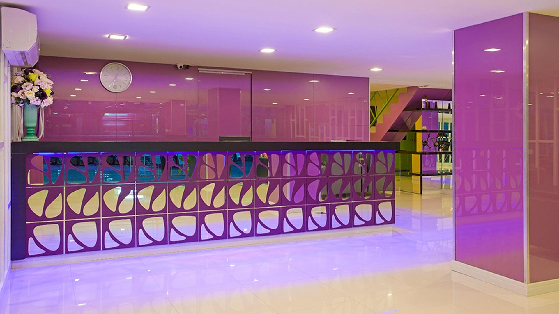 Holidays Hotel