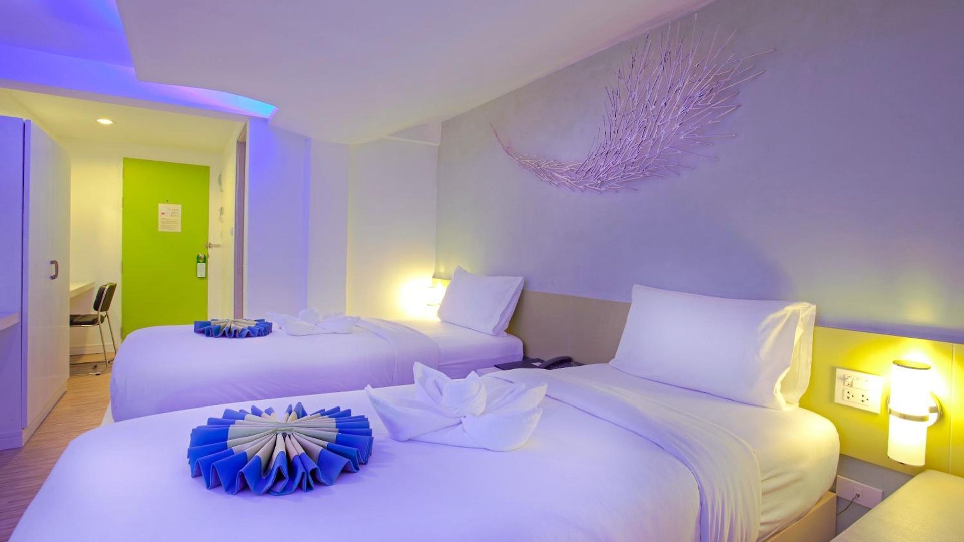 Holidays Hotel 2*