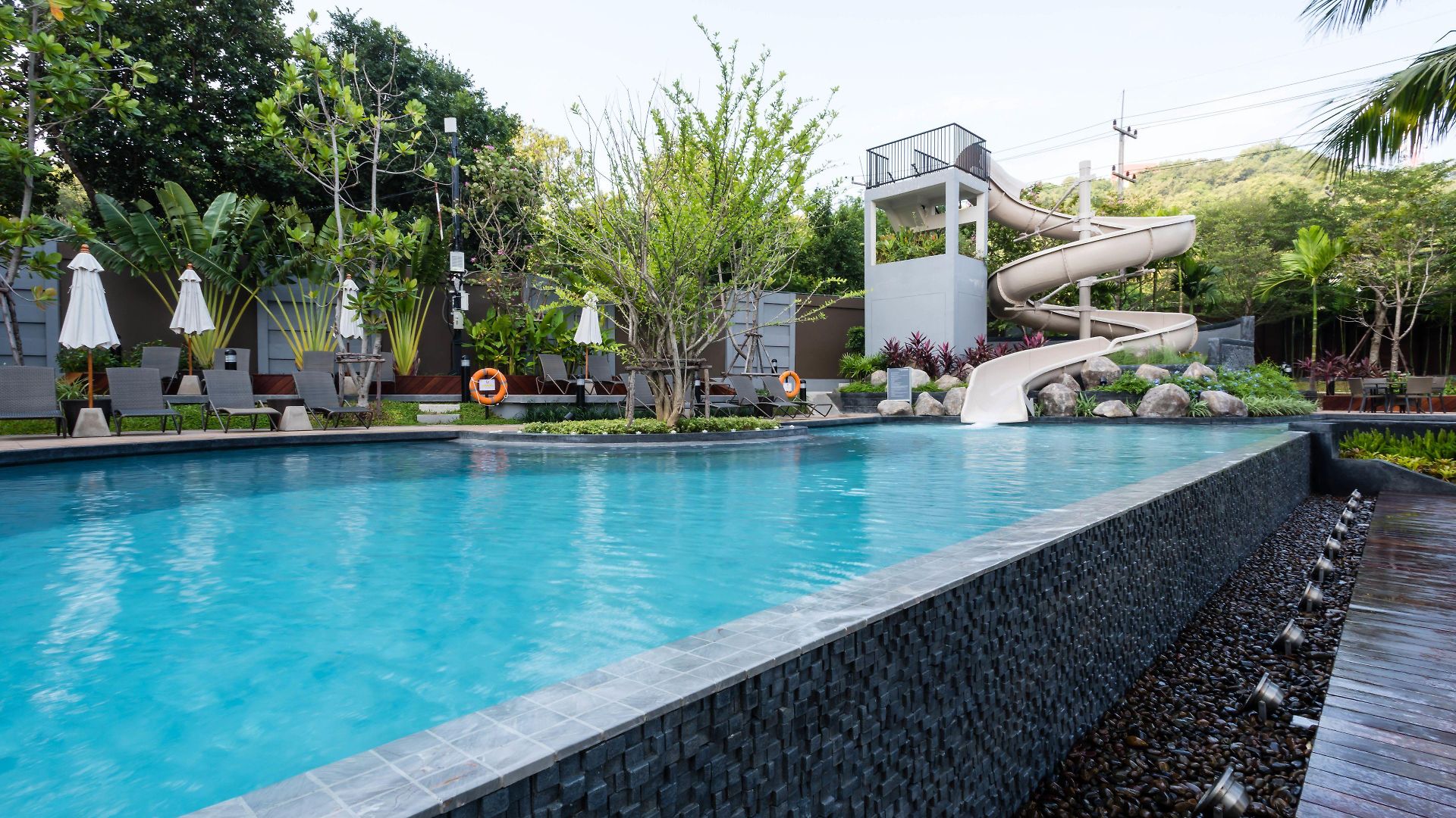 อพาร์ทเม้น Unixx South By Gv