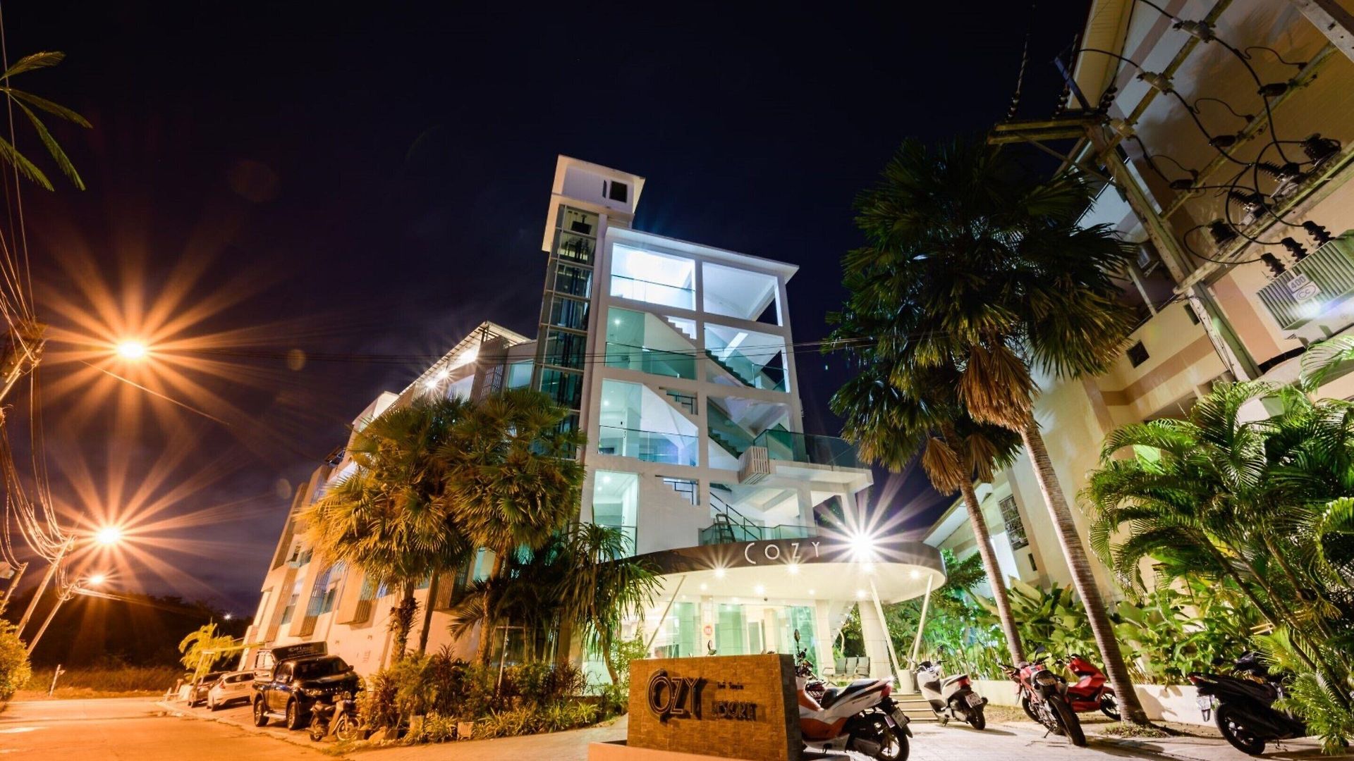 Cozy Resort, A Boutique โรงแรม 4*
