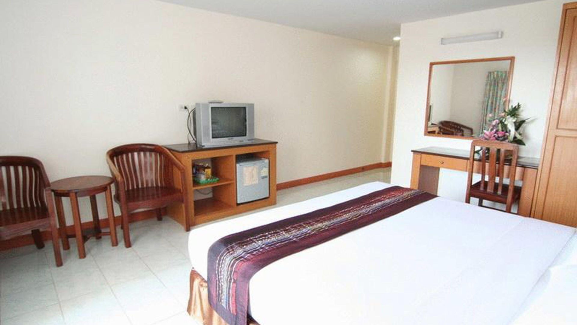 โรงแรม Eastiny Bella Vista Pattaya