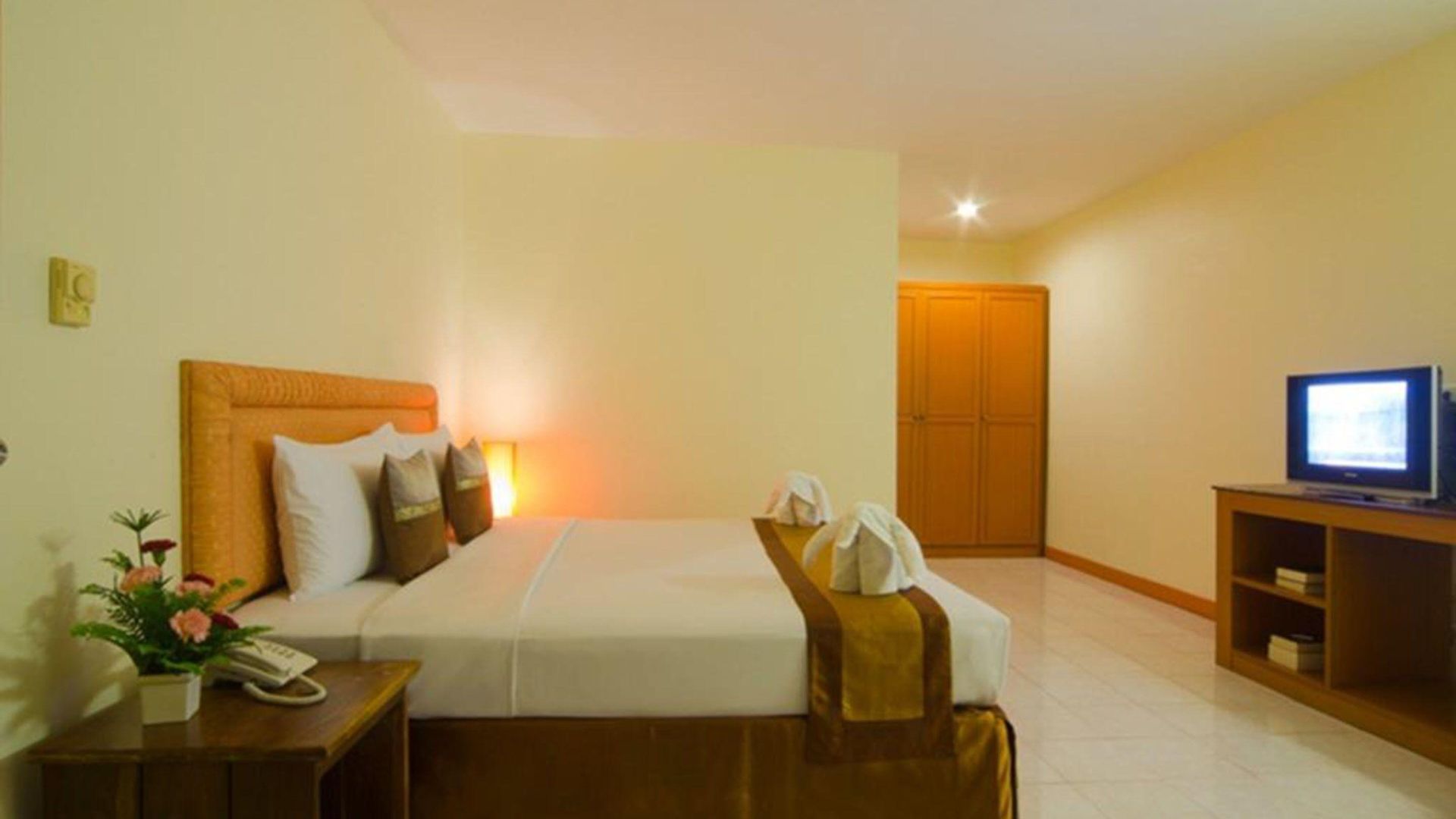 Eastiny Bella Vista โรงแรม 2*