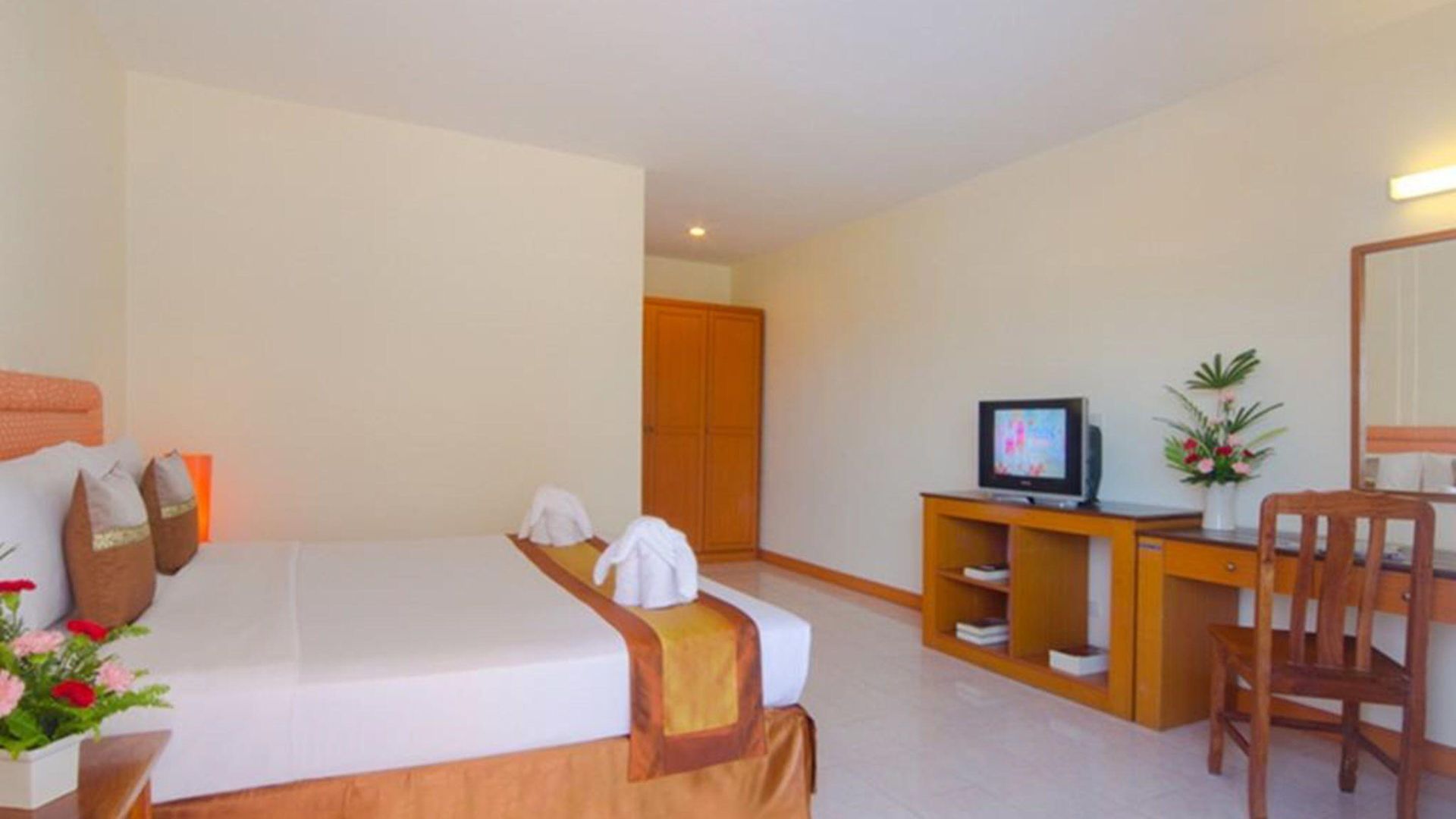 โรงแรม Eastiny Bella Vista