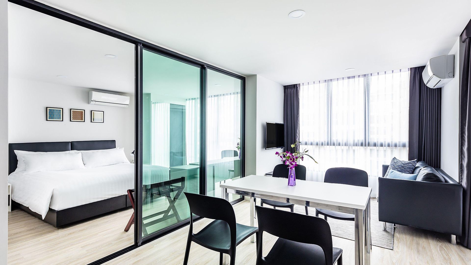 The Rizin Hotel