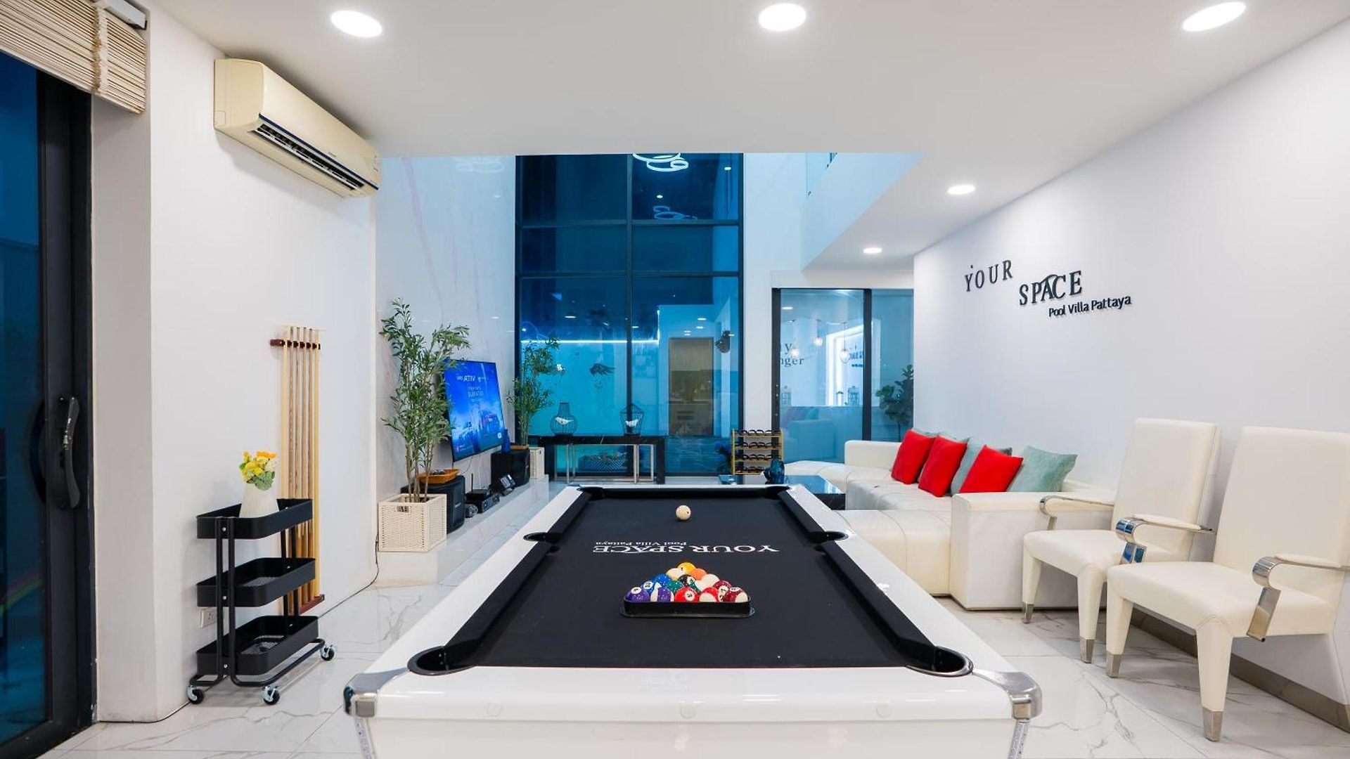Your Space Pool วิลล่า *