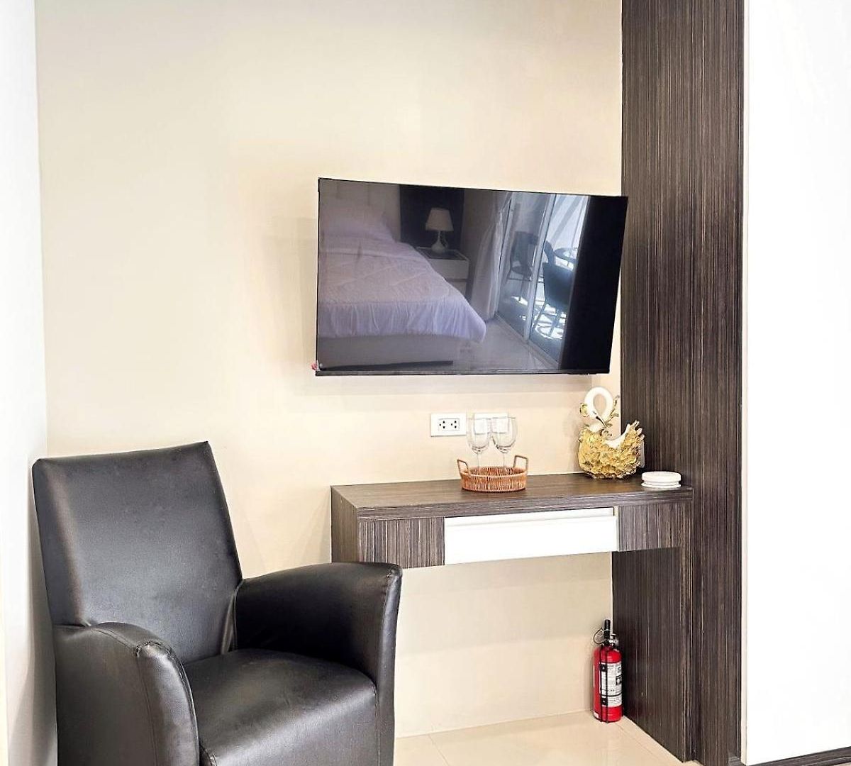 อพาร์ทเม้น Modern - Phratamnak Jomtien *