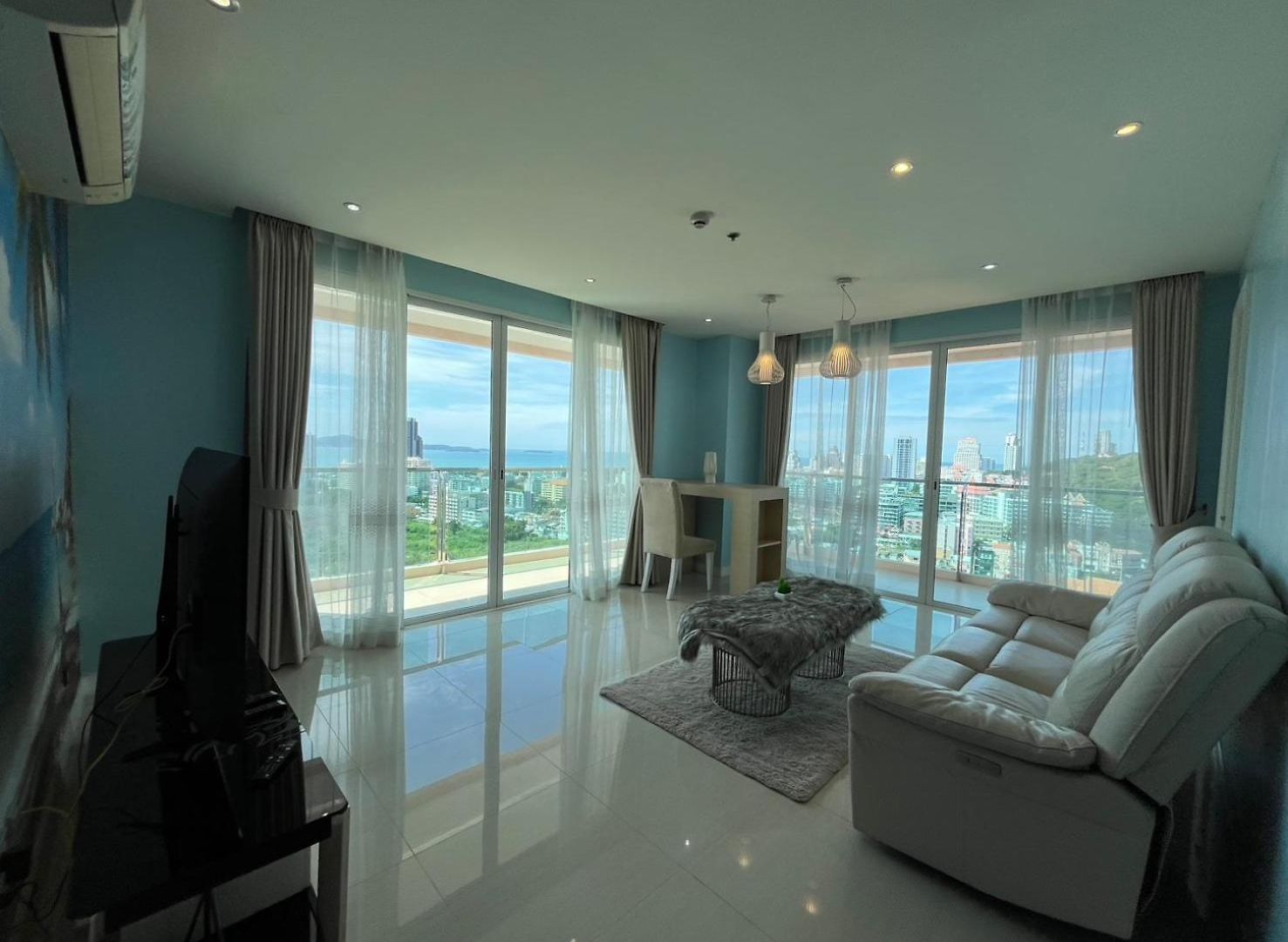 อพาร์ทเม้น Grand Caribbean 2 Bedroom 120 Sqm Pattaya