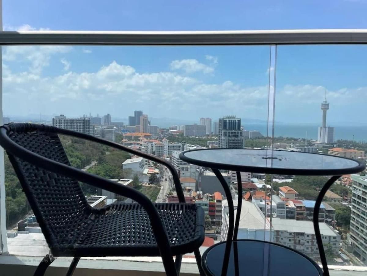 The Vision - Sea View Balcony Pratumnak