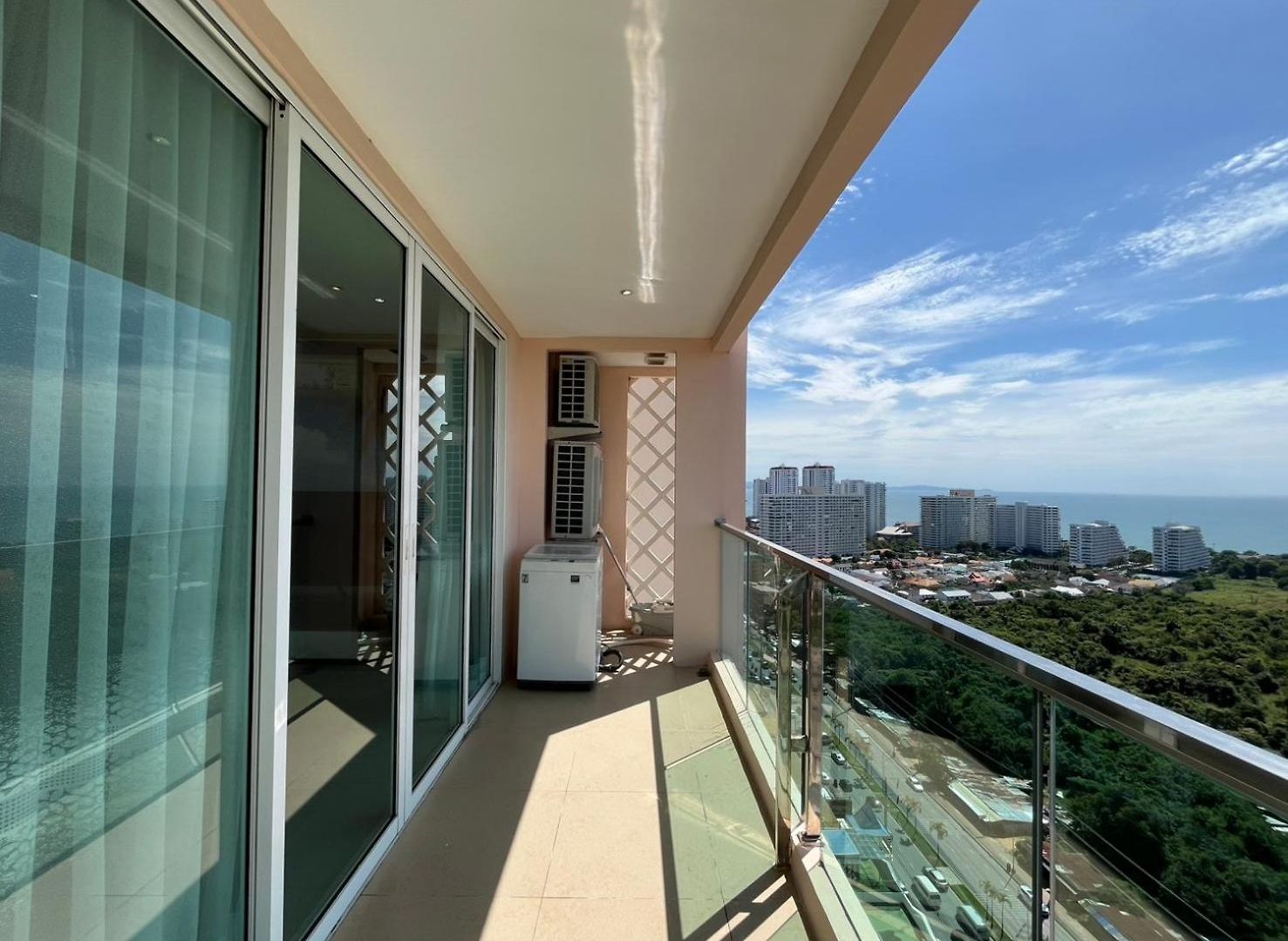 อพาร์ทเม้น Grand Caribbean 2 Bedroom 120 Sqm *