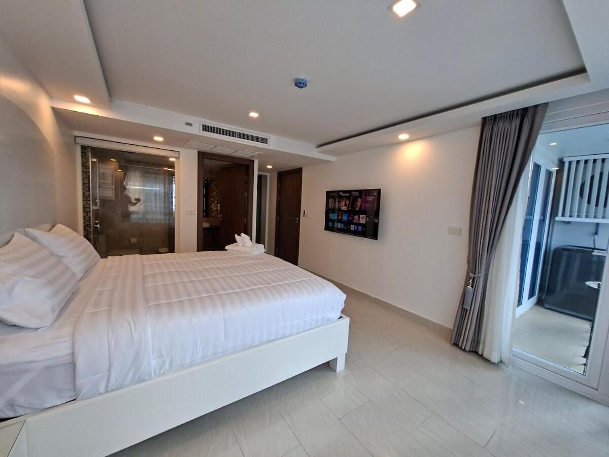 Grand Avenue, 2 Bedroom-2 Baths, 69sqm Pattaya