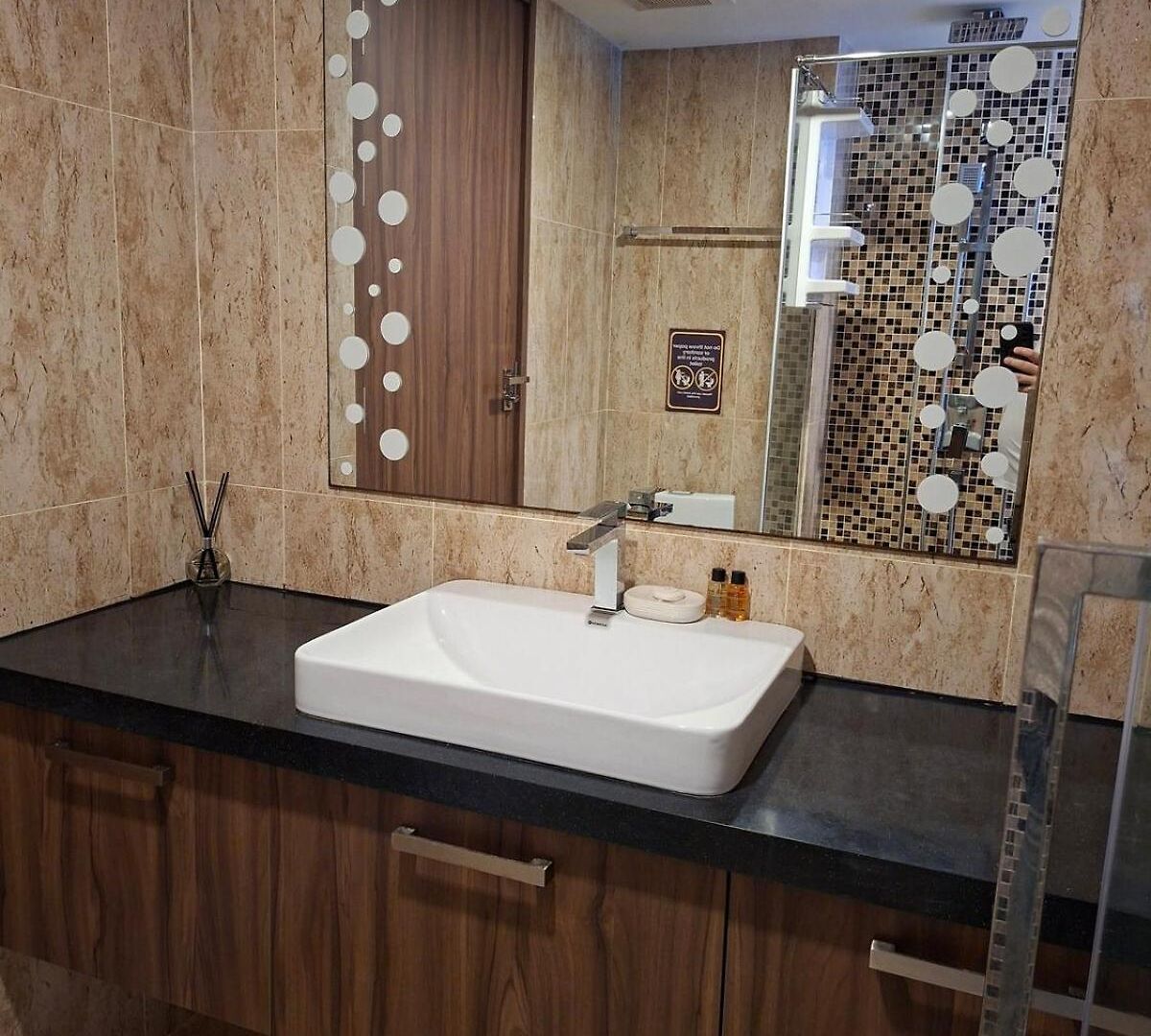 Grand Avenue, 2 Bedroom-2 Baths, 69sqm อพาร์ทเม้น