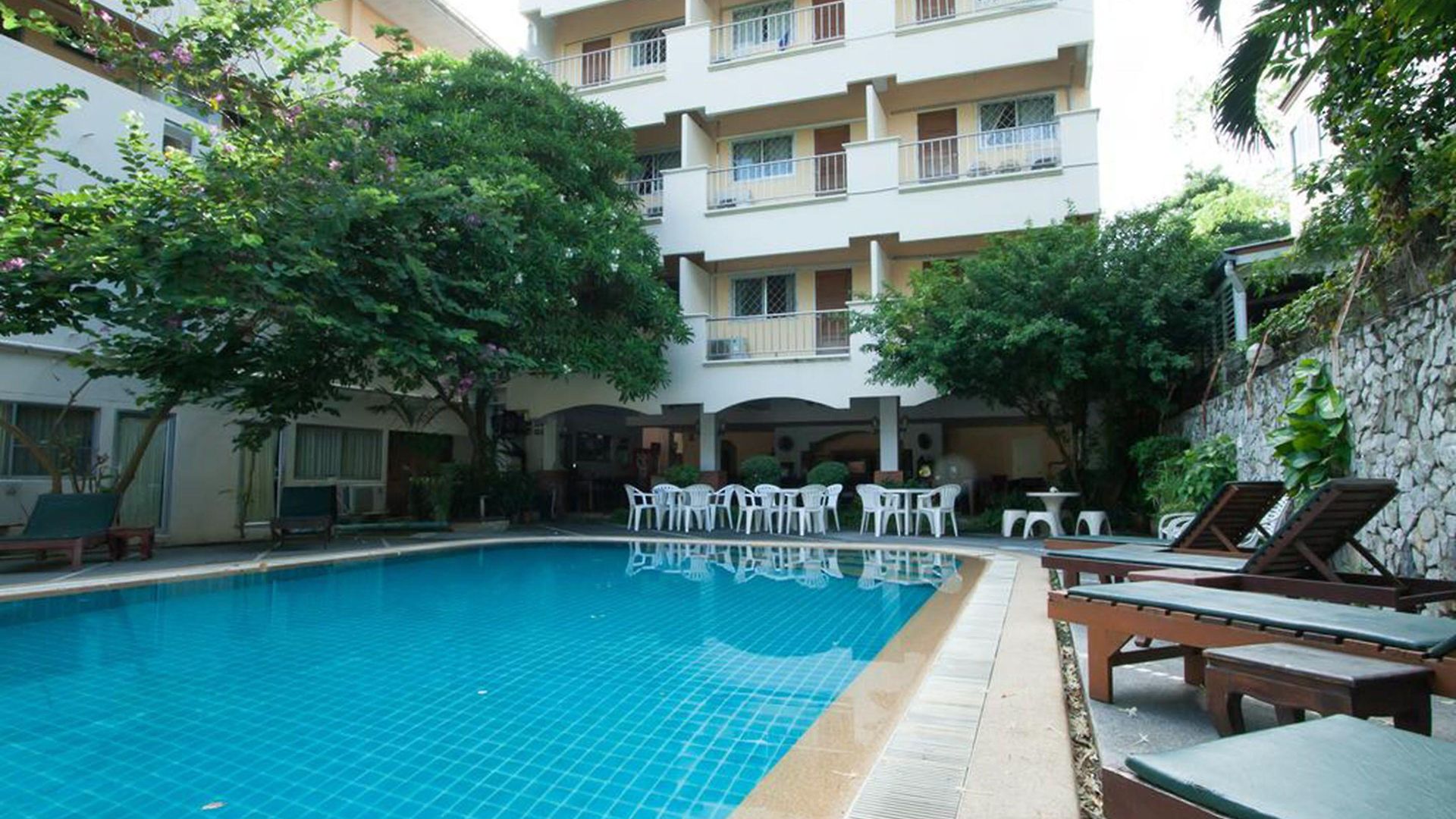 สวัสดีเพลซ โรงแรม 3*