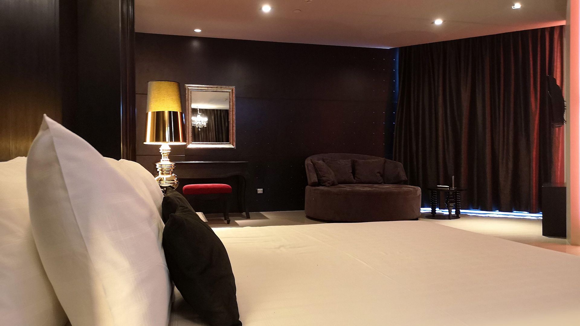 Tsix5 Quarter โรงแรม Pattaya