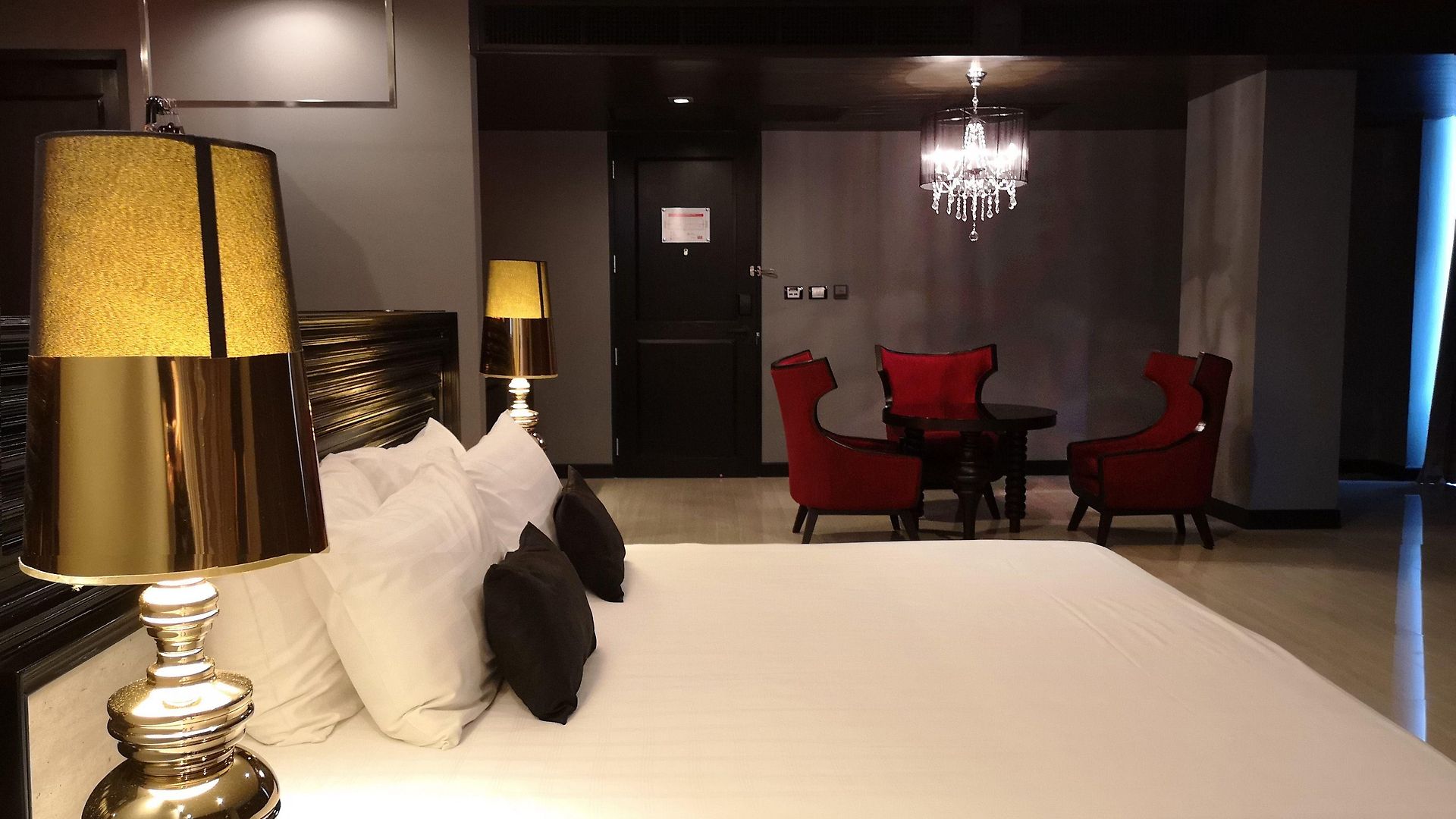 Tsix5 Quarter โรงแรม 5*