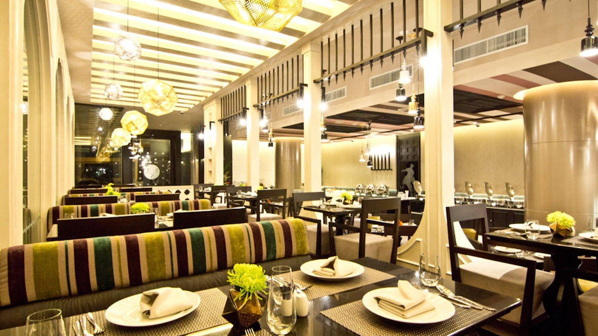 โรงแรม Tsix5 Quarter Pattaya