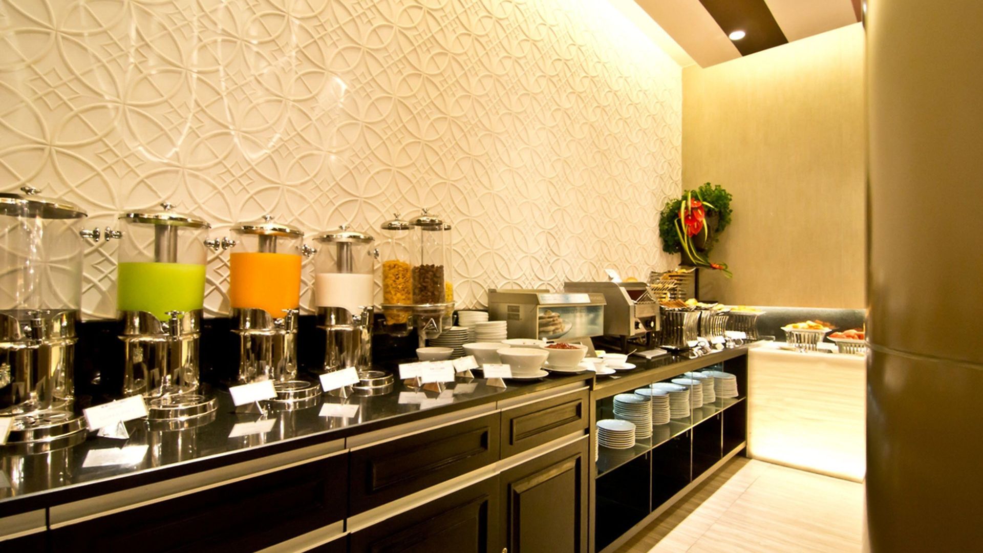 Tsix5 Quarter โรงแรม