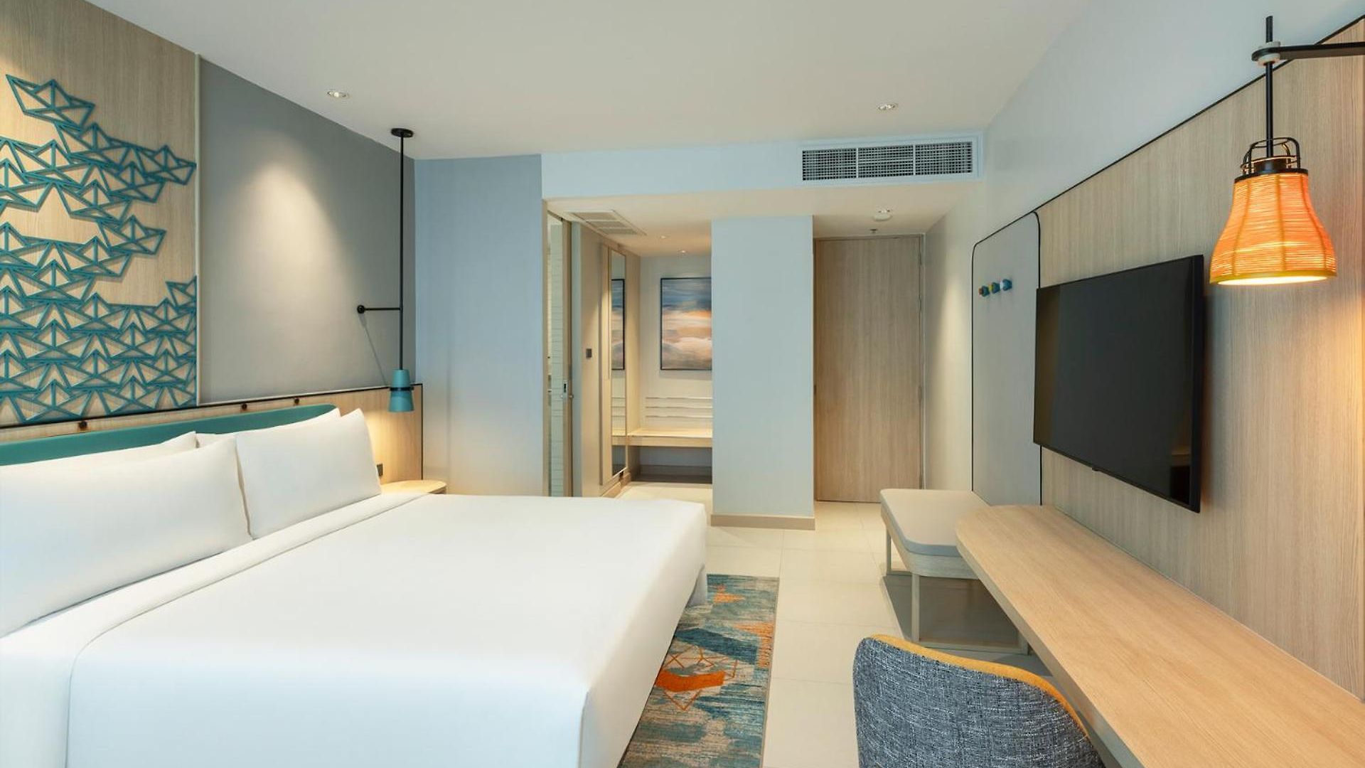 โรงแรมฮอลิเดย์อินน์ พัทยา 5*