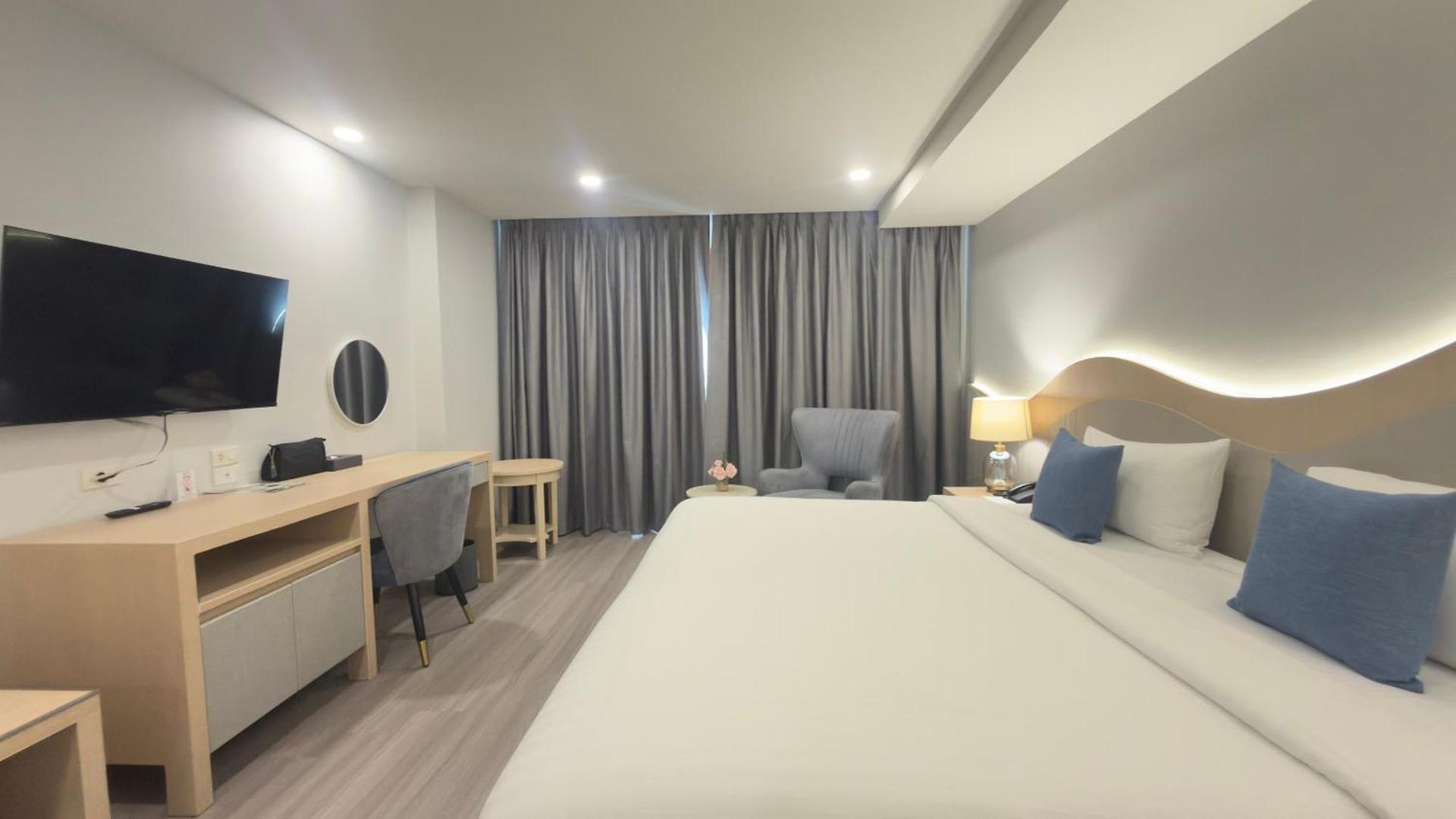 Empress โรงแรม 3*