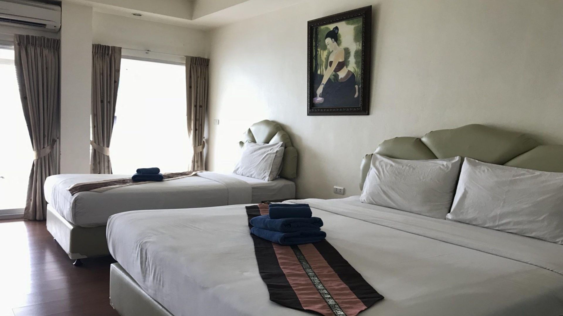 At Sea โรงแรม