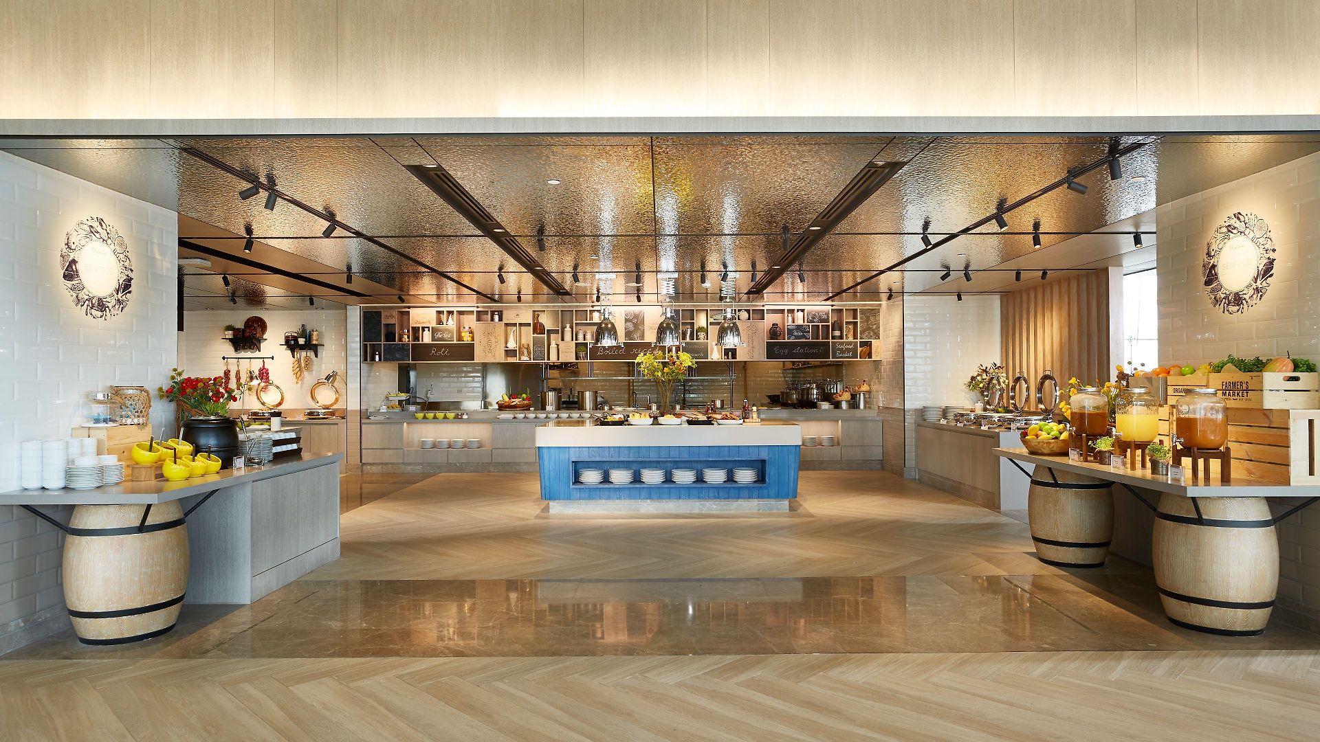 Grande Centre Point โรงแรม 5*