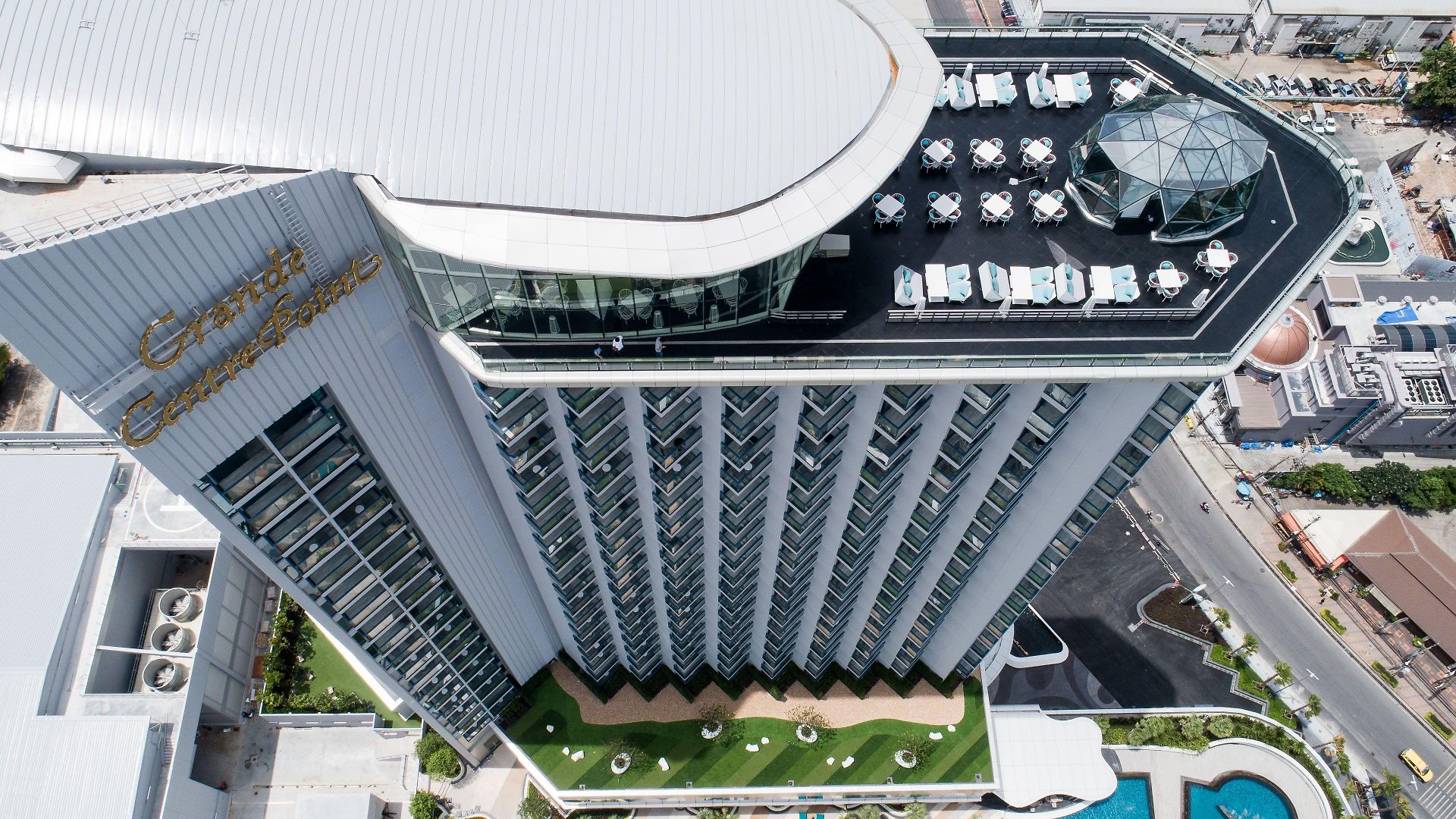 Grande Centre Point โรงแรม