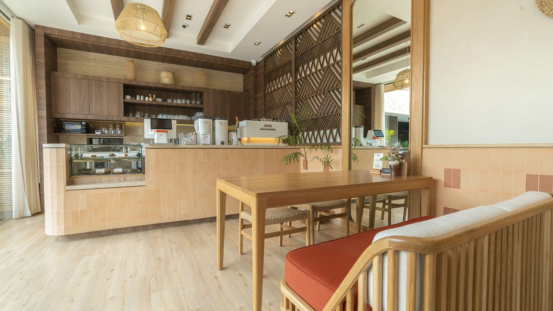 Tribe โรงแรม 3*
