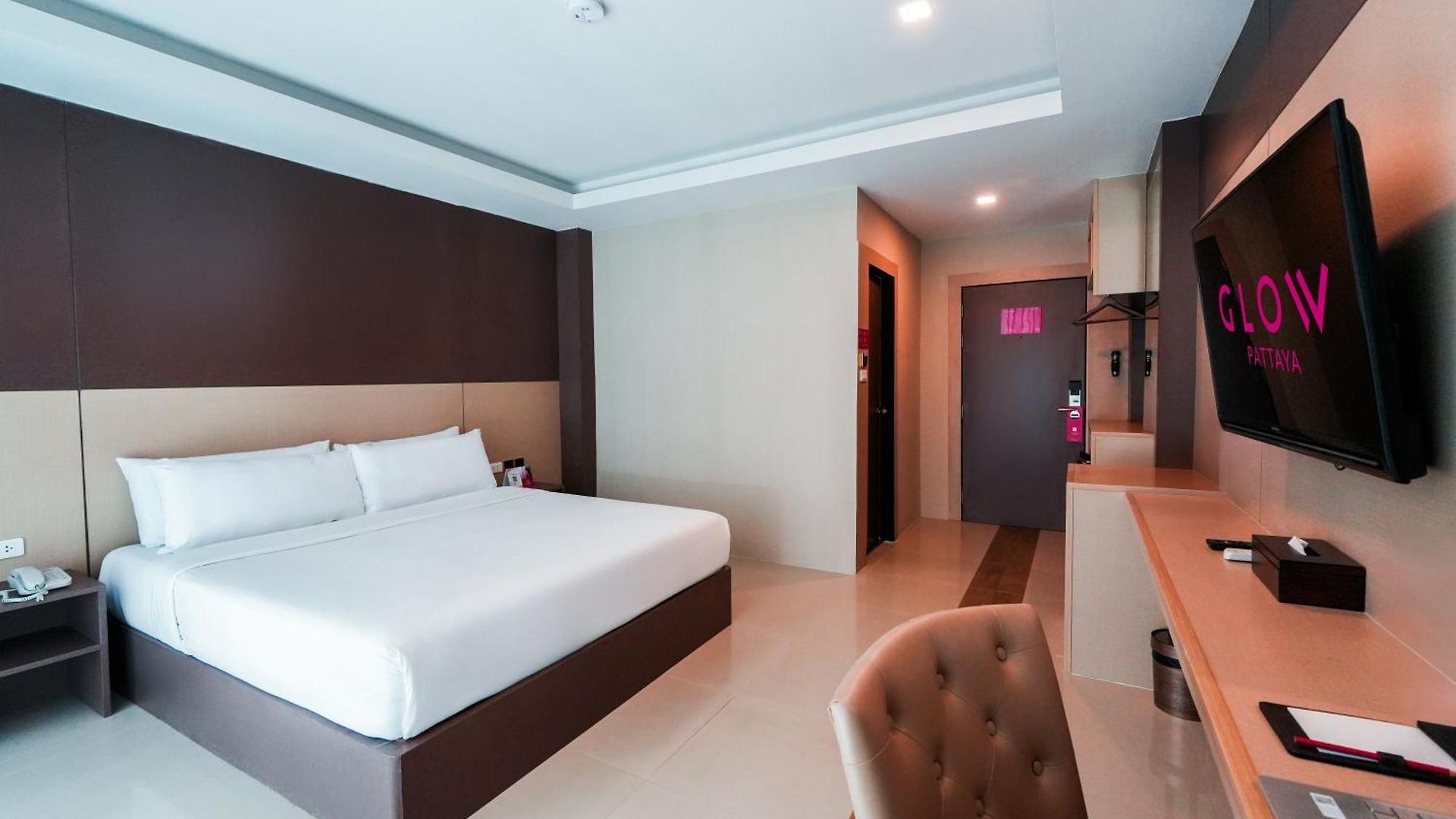 Glow โรงแรม