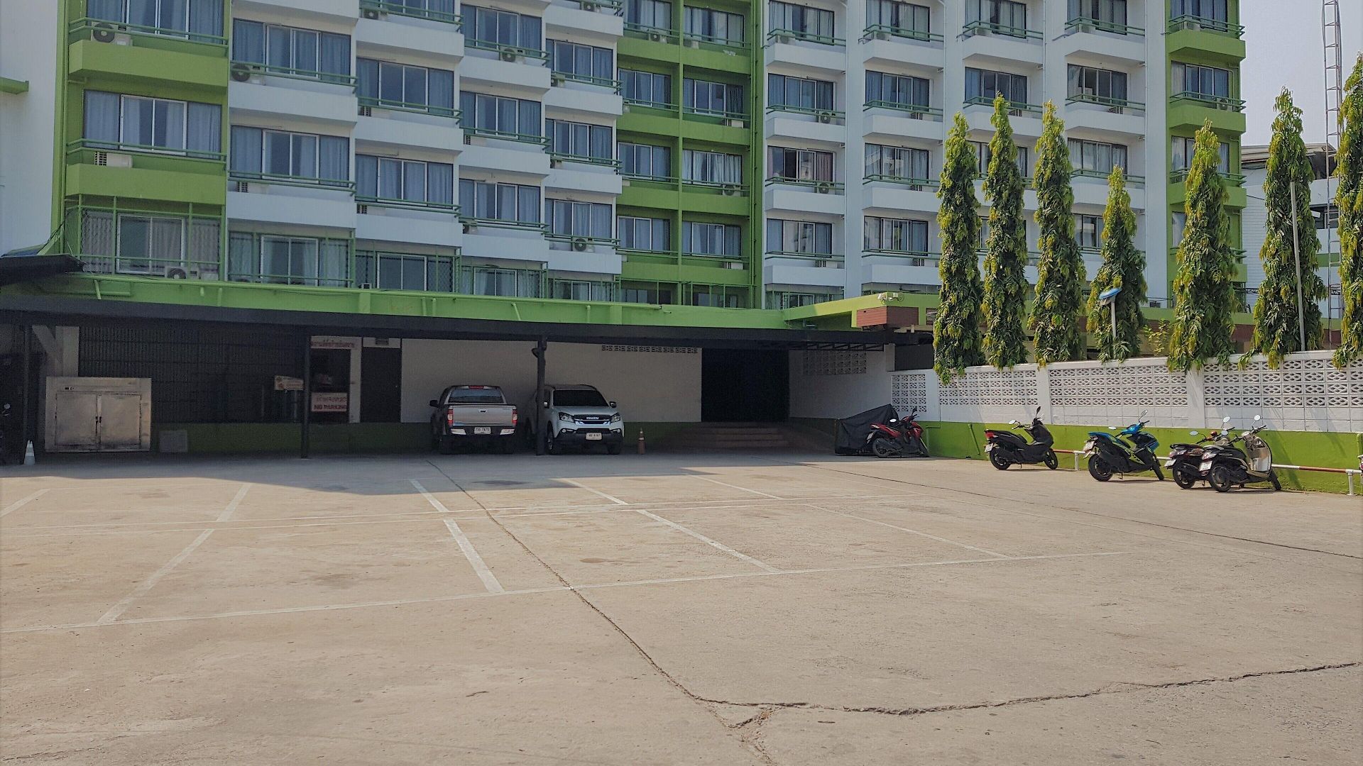 โรงแรมมารีน พลาซ่า พัทยา โรงแรม 3*