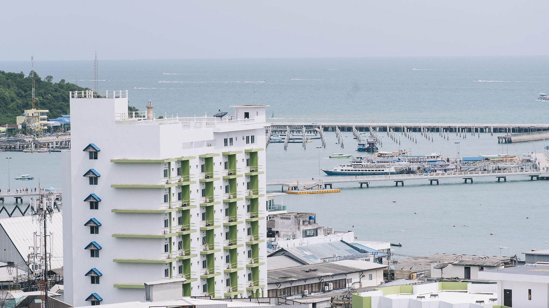 โรงแรม Marine Yensabai Pattaya