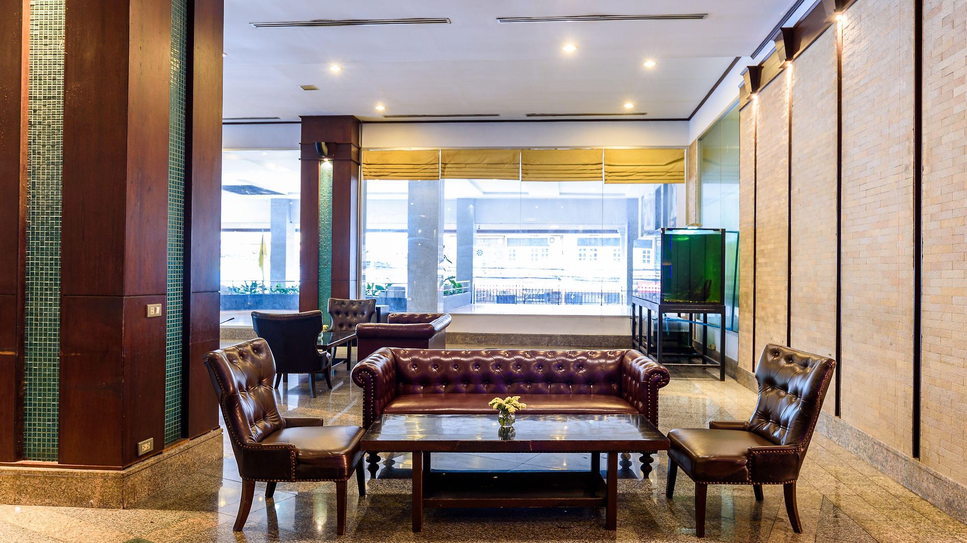 โรงแรม Marine Yensabai