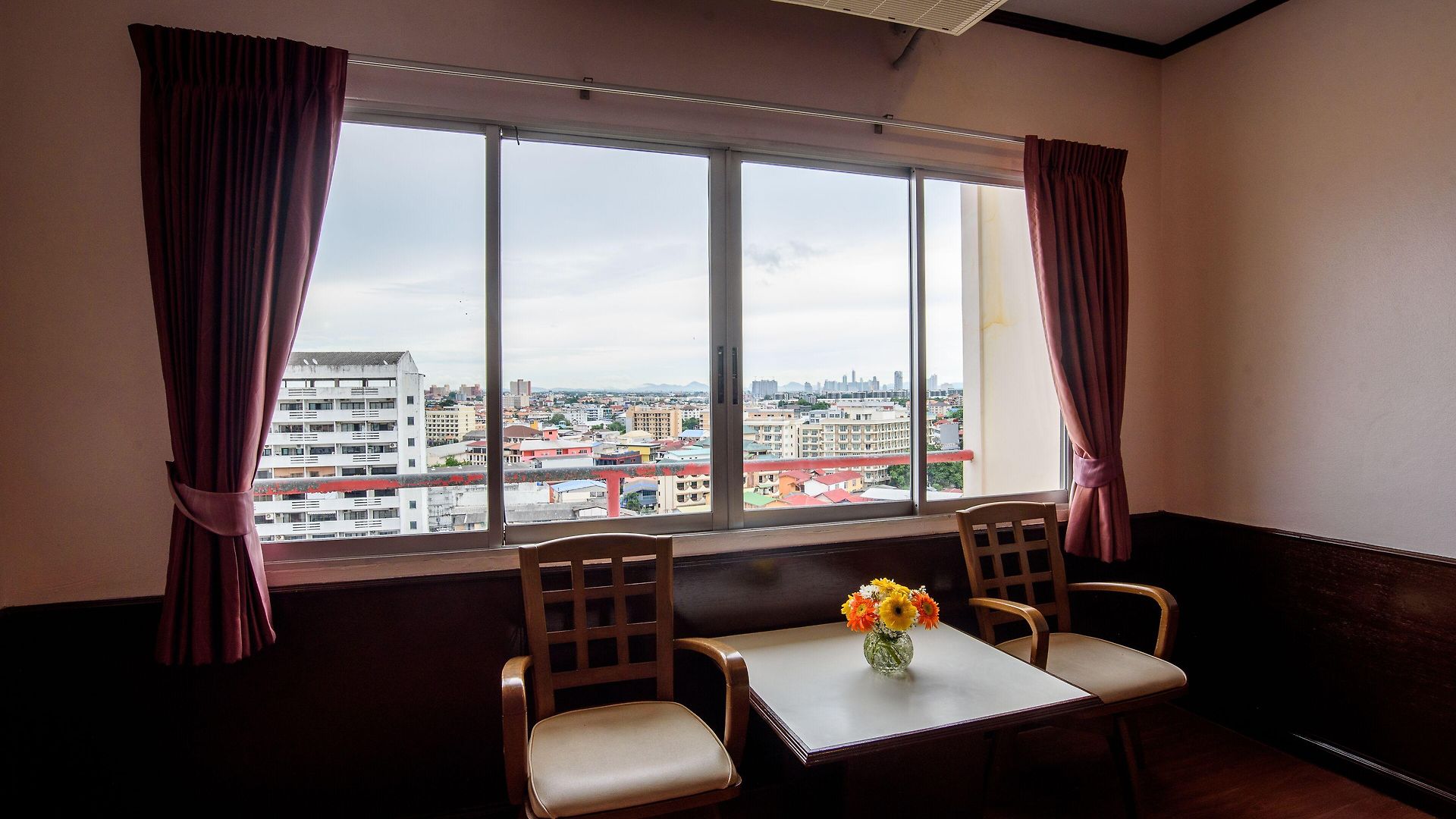 โรงแรม Marine Yensabai
