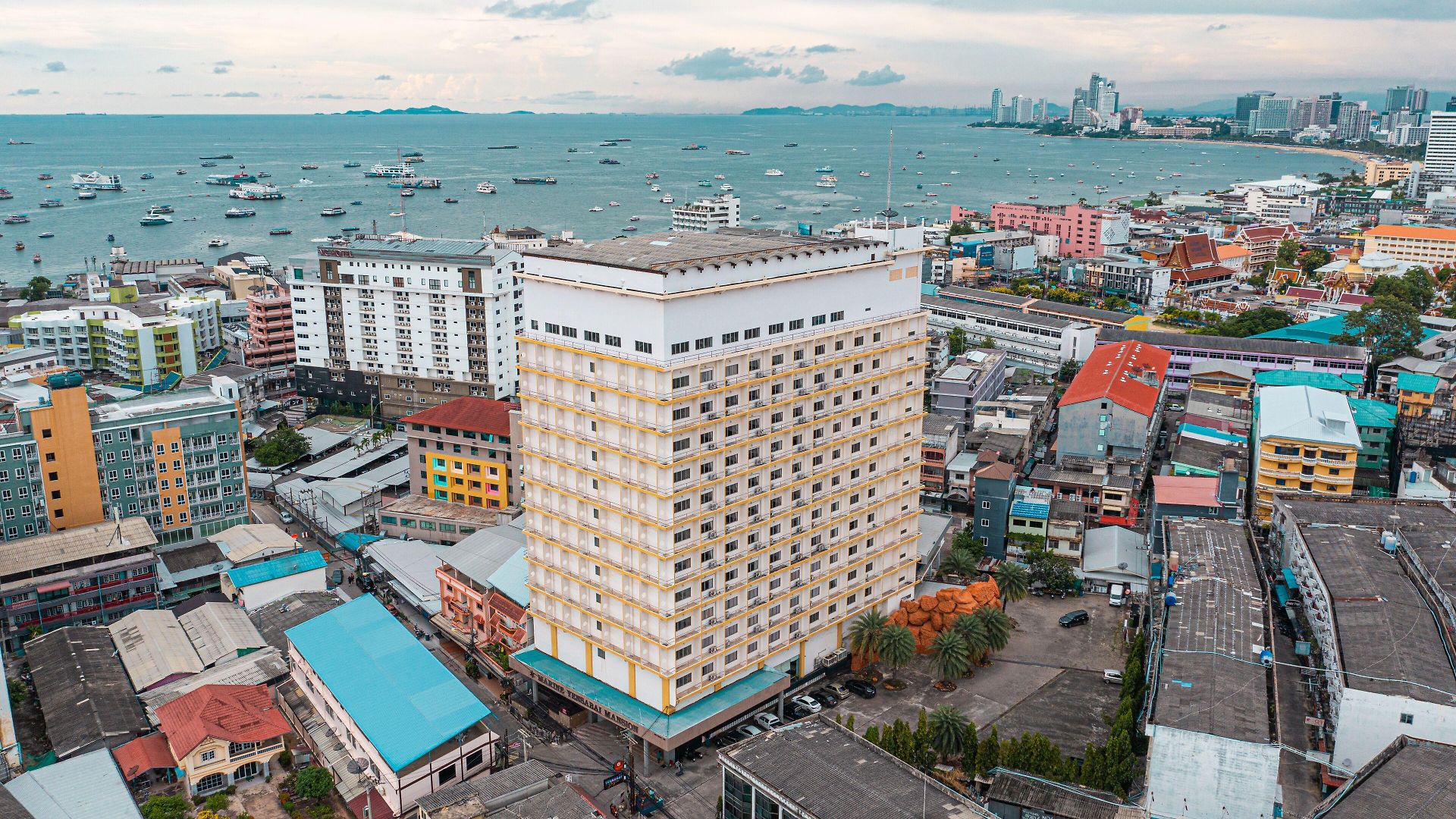 โรงแรม Marine Yensabai Pattaya
