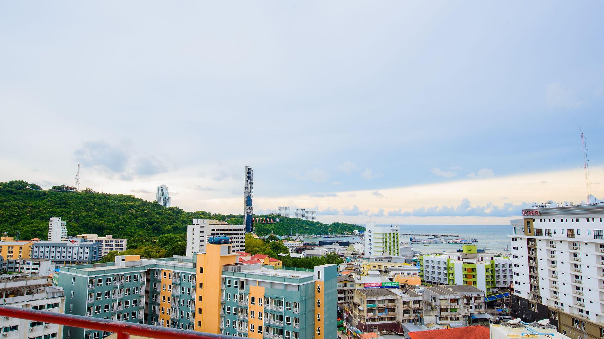 โรงแรม Marine Yensabai Pattaya